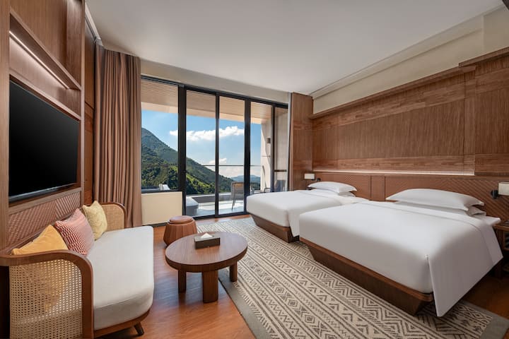 Guest room at the Wyndham Qingyuan Lianzhou Hot Spring Resort in Lianzhou City, Other than US/Canada