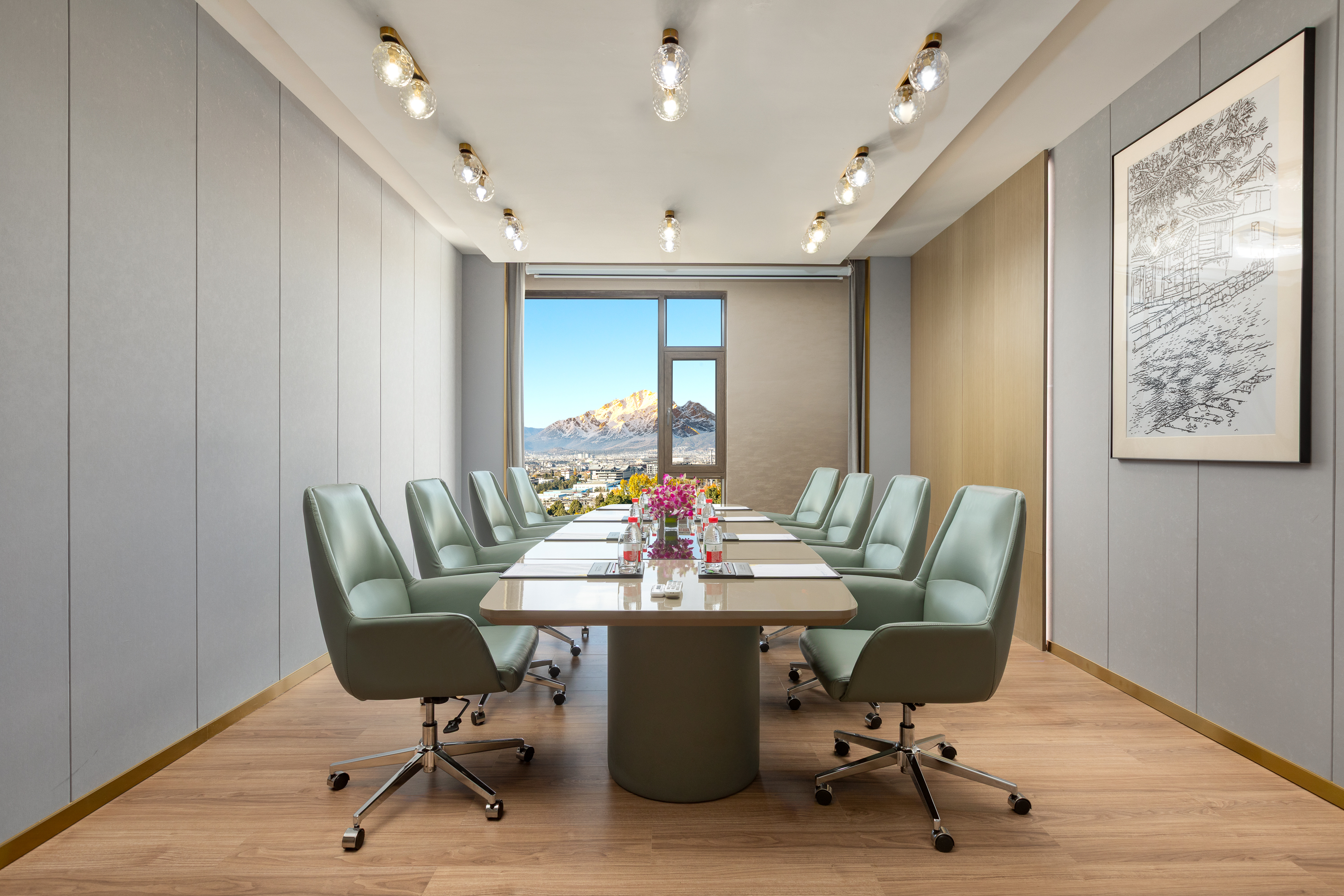 Guest room at the Wyndham Lijiang Yulong in Lijiang, Other than US/Canada