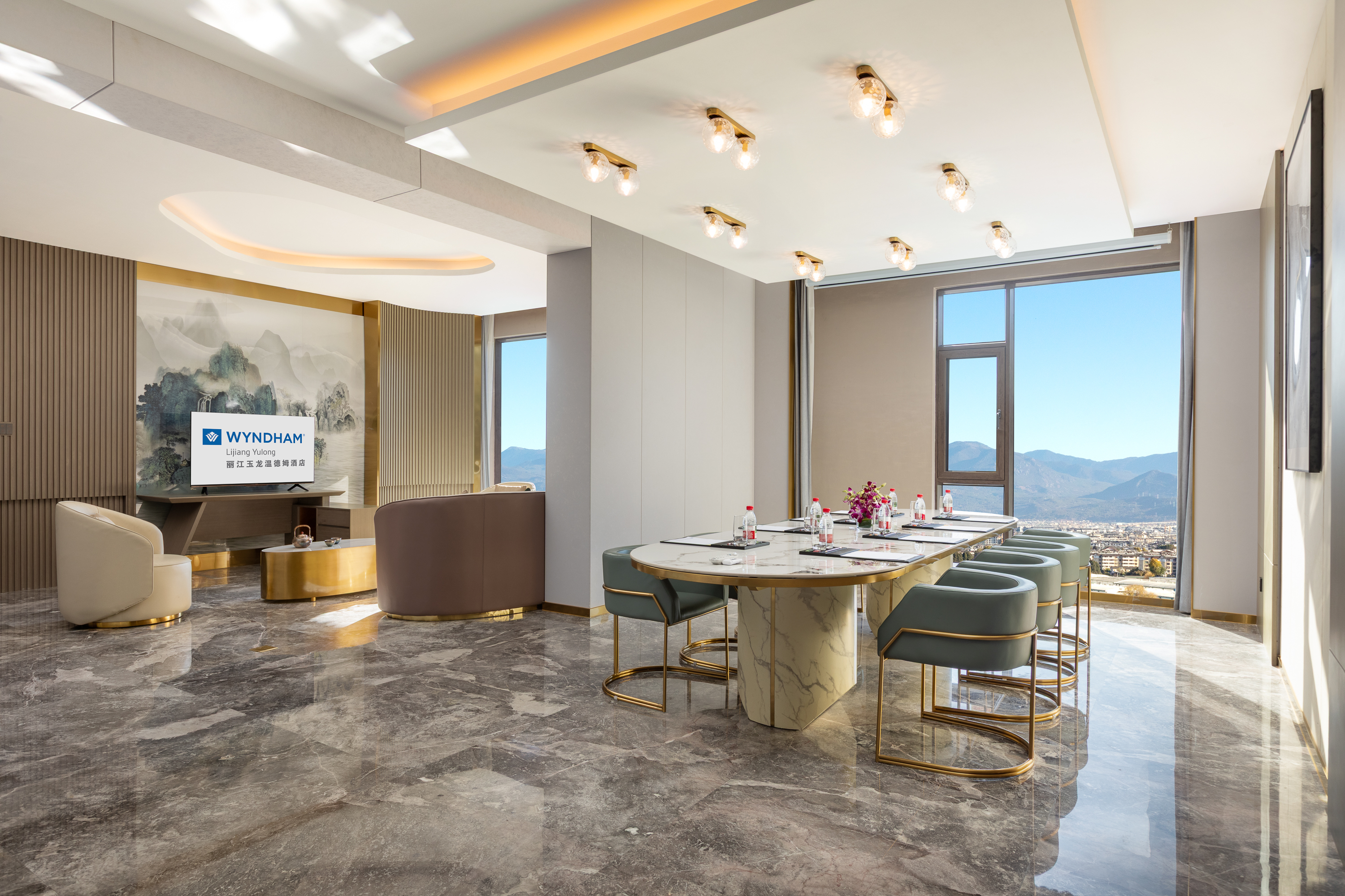 Guest room at the Wyndham Lijiang Yulong in Lijiang, Other than US/Canada