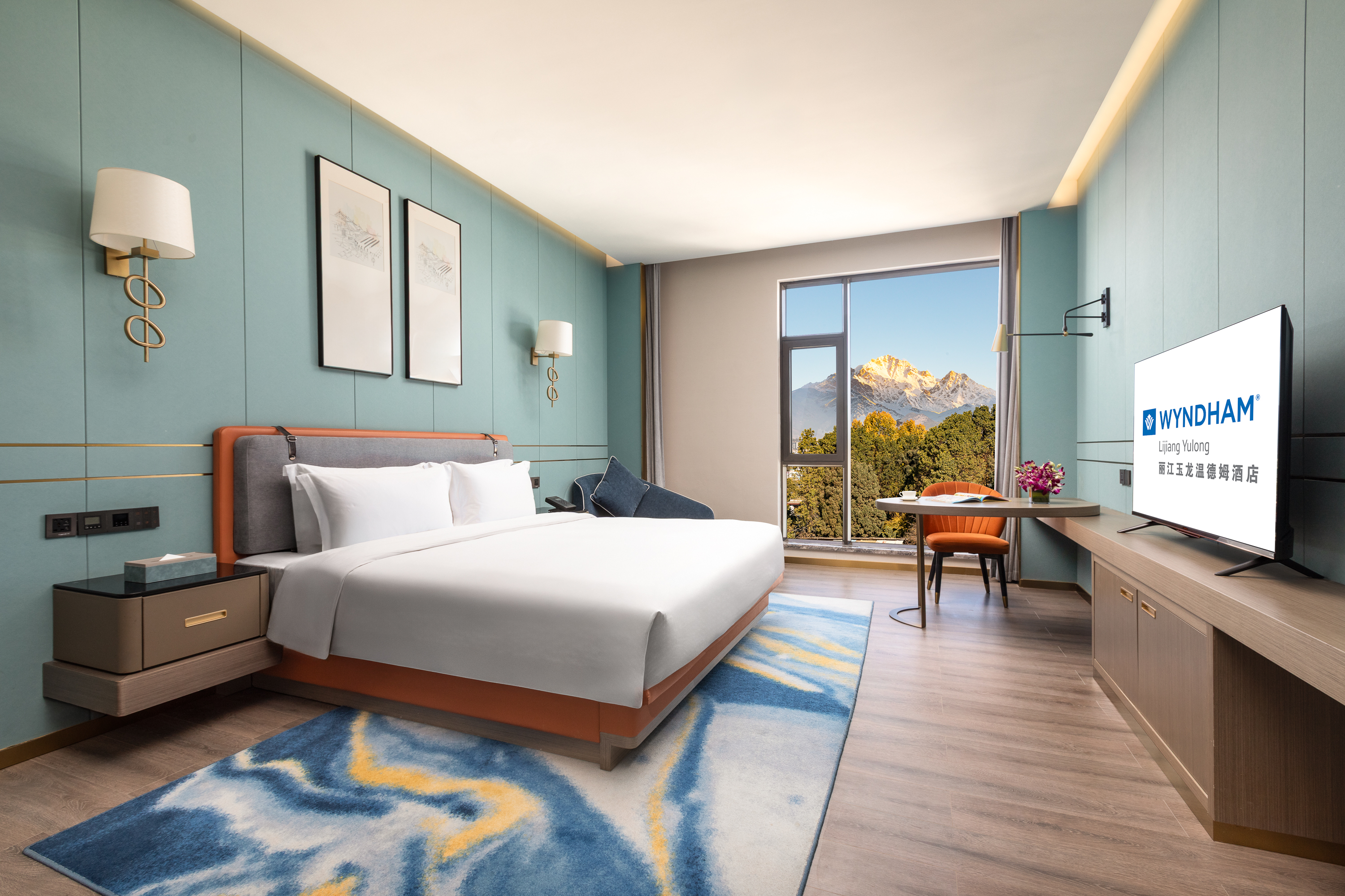 Guest room at the Wyndham Lijiang Yulong in Lijiang, Other than US/Canada