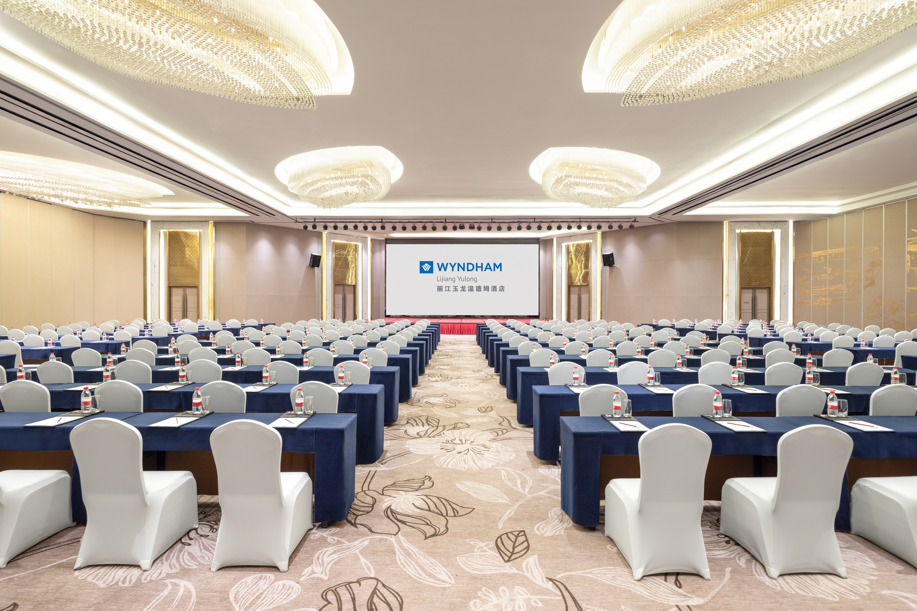 Meeting room at Wyndham Lijiang Yulong in Lijiang, Other than US/Canada