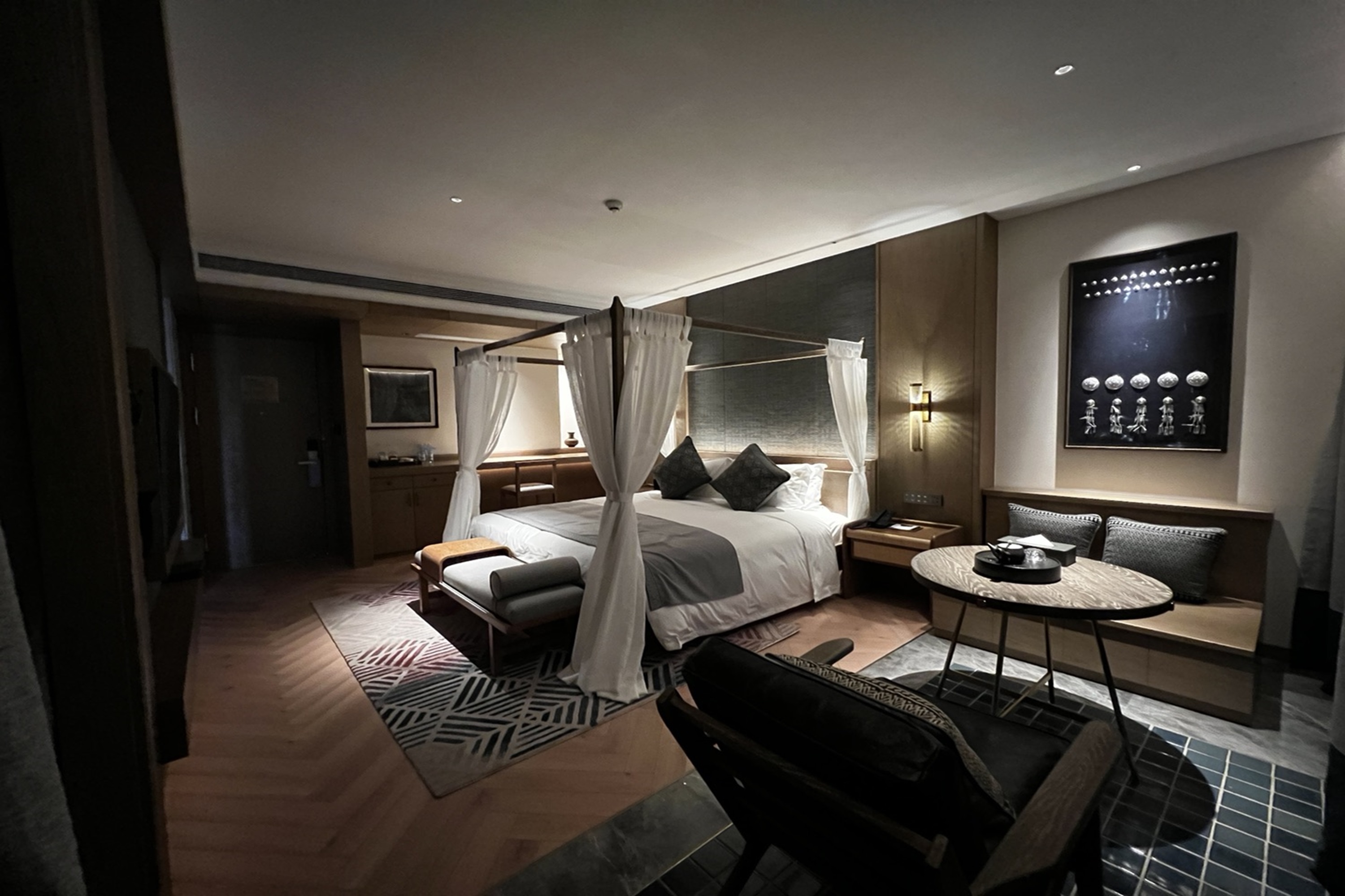 Guest room at the Wyndham Fengqing Resort in Lincang, Other than US/Canada