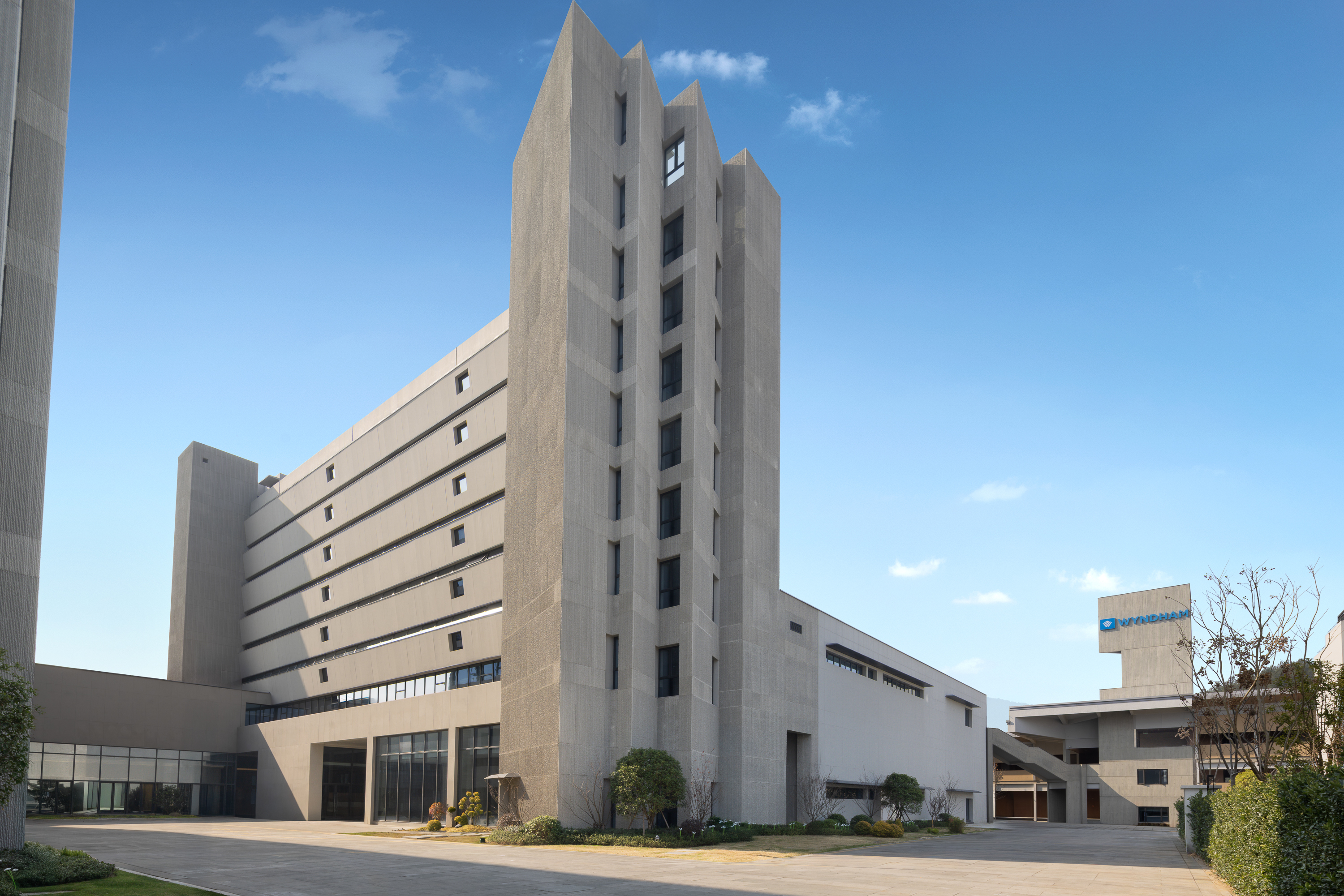 Exterior of Wyndham Lishui Liandu Resort hotel in Lishui, Other than US/Canada
