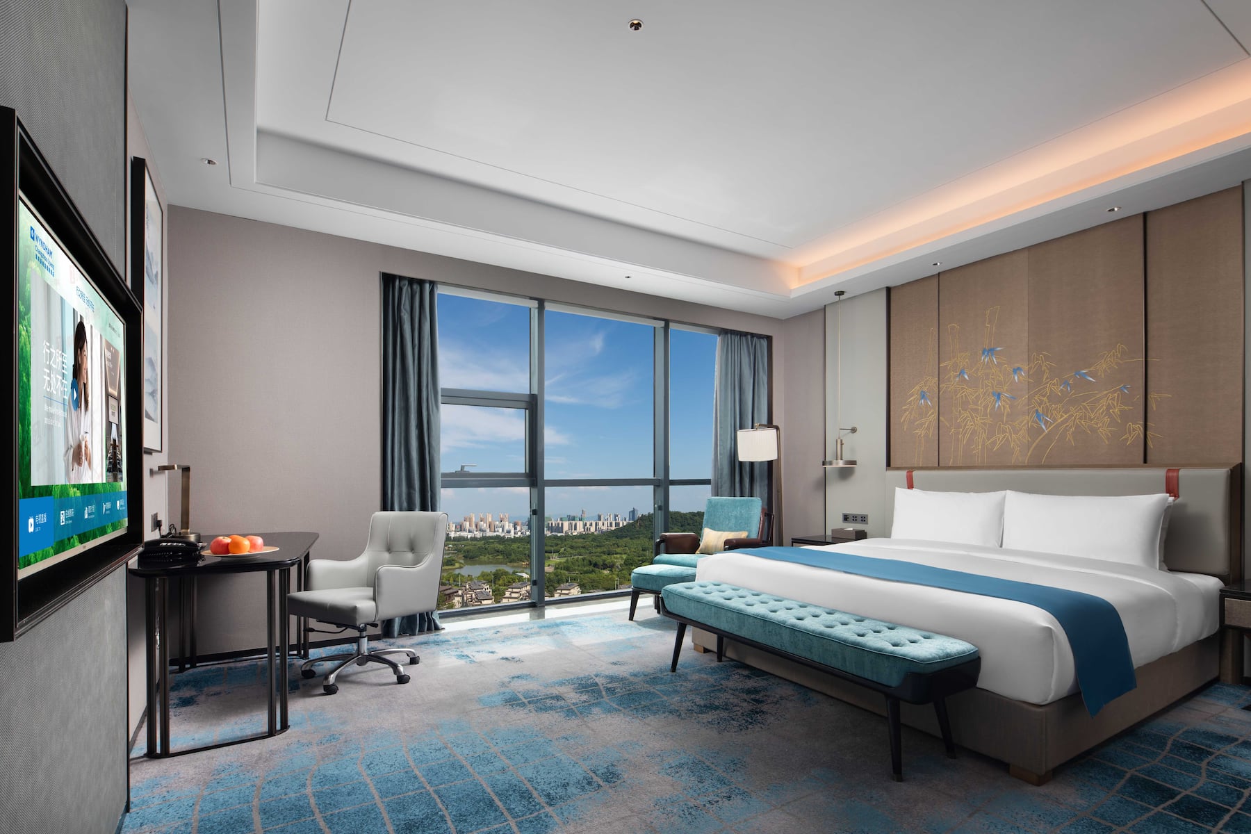 Guest room at the Wyndham Changzhou Liyang in Liyang, Other than US/Canada