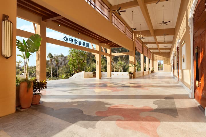 Wyndham Maoming ballroom in Maoming, Other than US/Canada