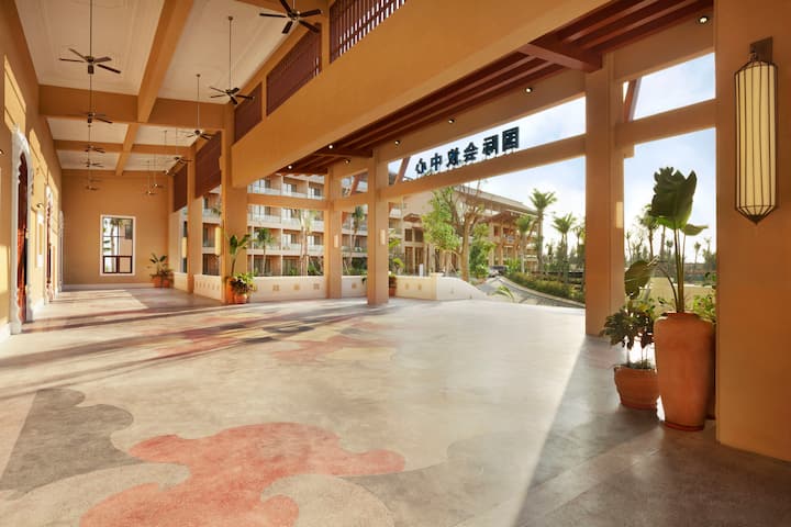 Wyndham Maoming ballroom in Maoming, Other than US/Canada