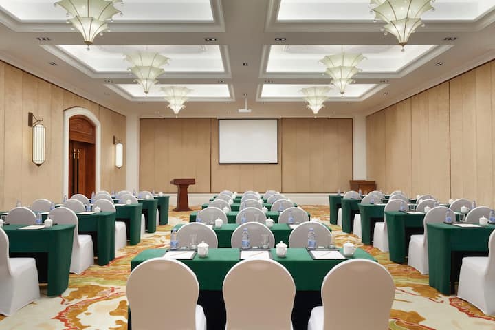 Classroom meeting room at Wyndham Maoming in Maoming, Other than US/Canada