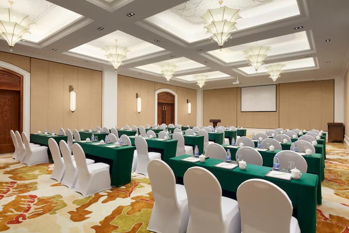 Classroom meeting room at Wyndham Maoming in Maoming, Other than US/Canada