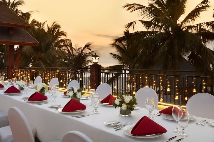 Wyndham Maoming restaurant bar in Maoming, Other than US/Canada