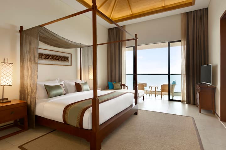 Wyndham Maoming suite in Maoming, Other than US/Canada