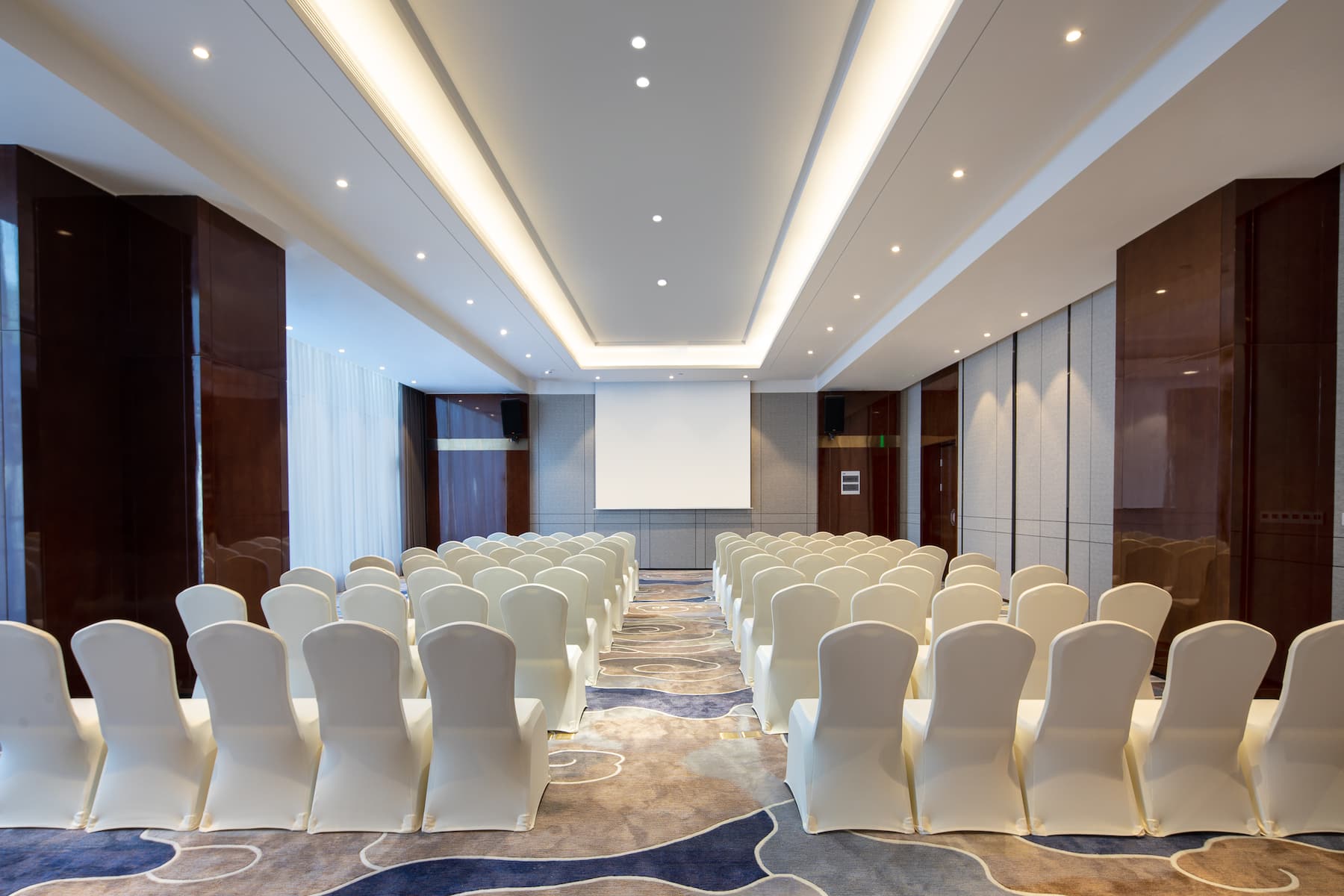 Conference room at Wyndham Xinyi Lotus Lake in Maoming, Other than US/Canada