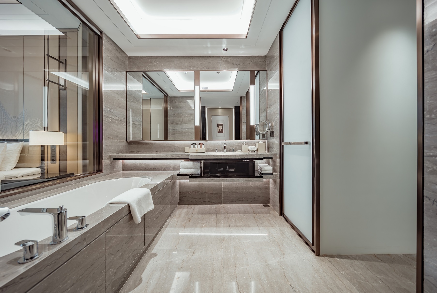 Guest room bath at the Wyndham Nanning Binyang in Nanning, Other than US/Canada