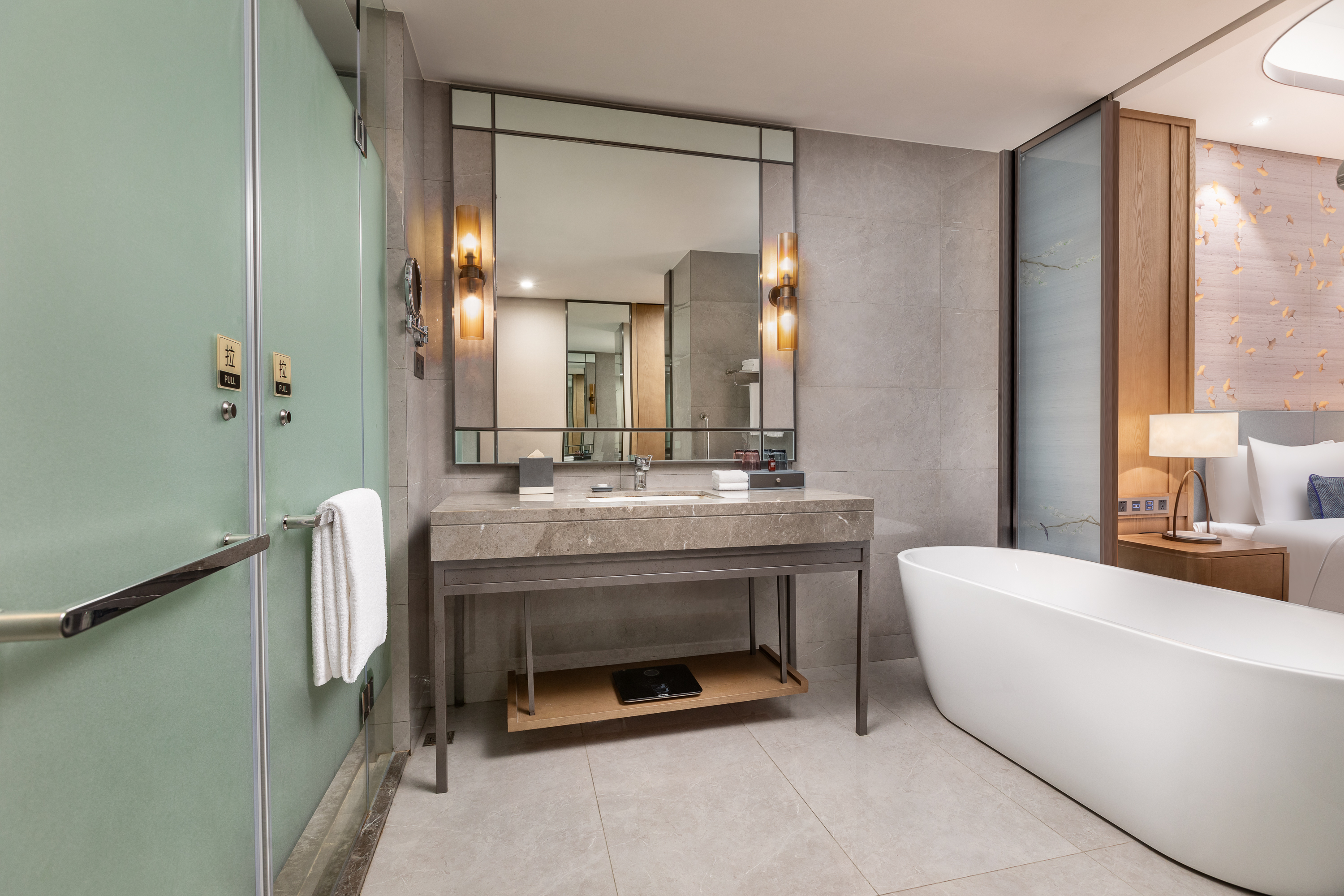 Guest room at the Wyndham Nanping Jianyang in Nanping, Other than US/Canada