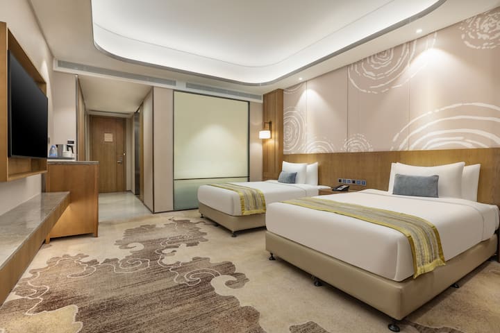 Guest room at the Wyndham Nanping Jianyang in Nanping, Other than US/Canada