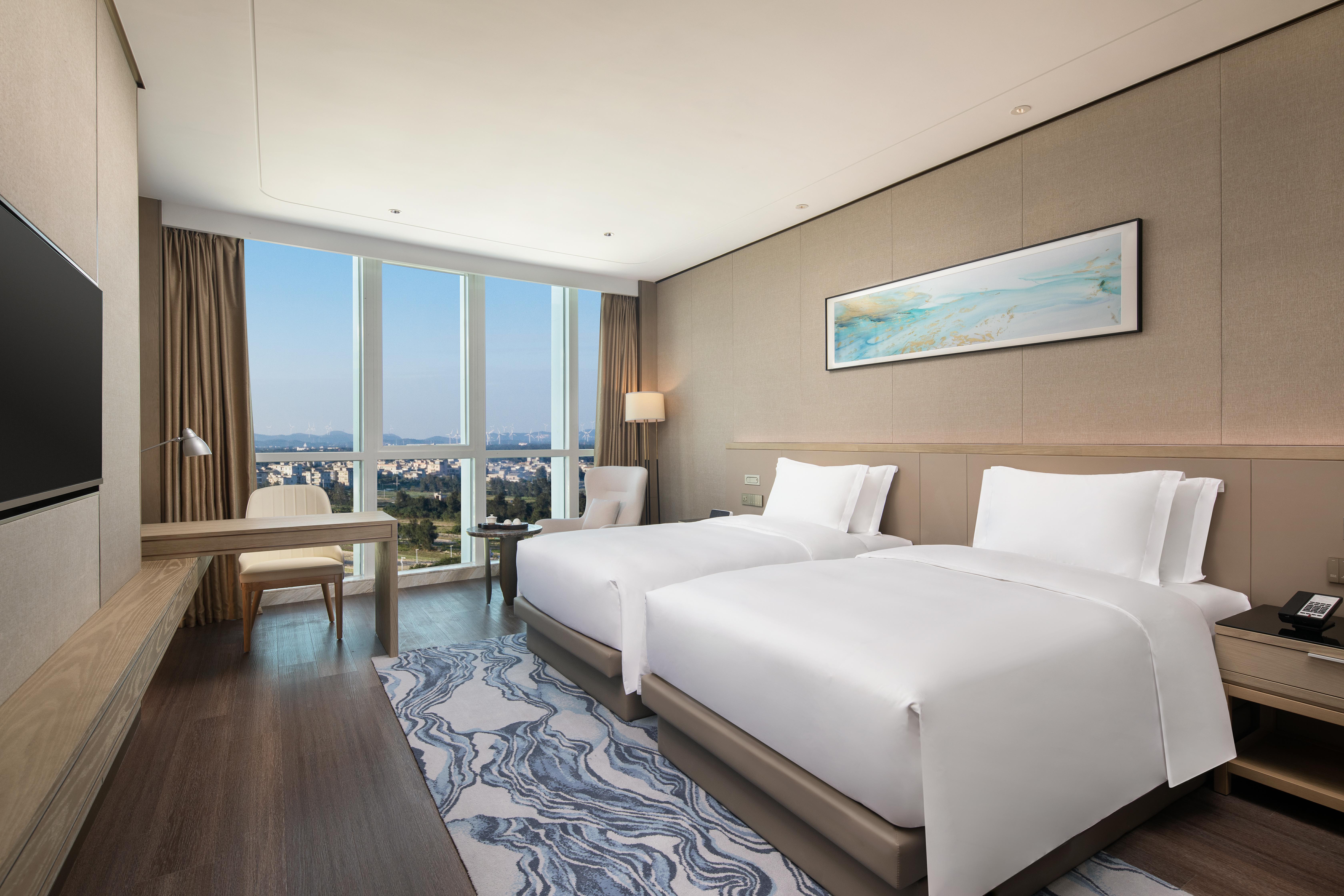 Guest room at the Wyndham Pingtan in Pingtan, Other than US/Canada