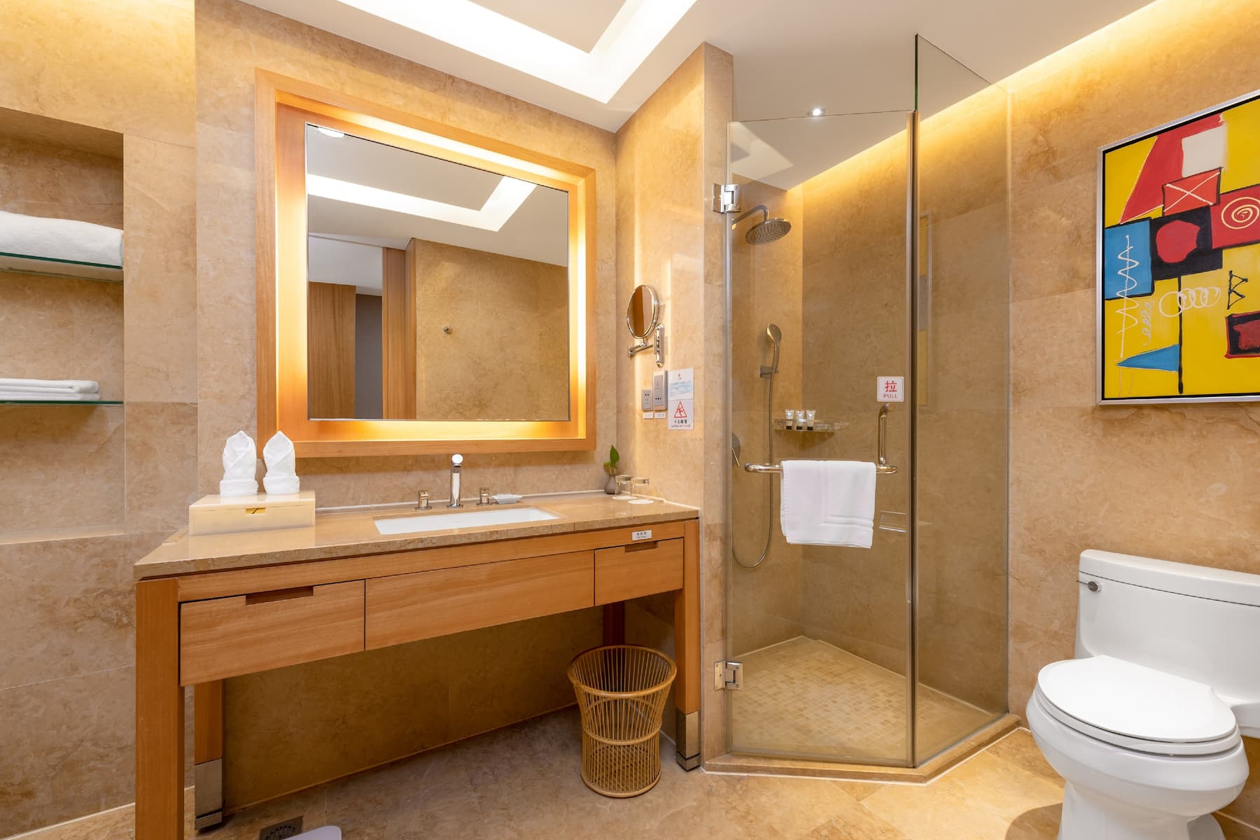 Guest room at the Wyndham Putian Downtown in Putian, Other than US/Canada