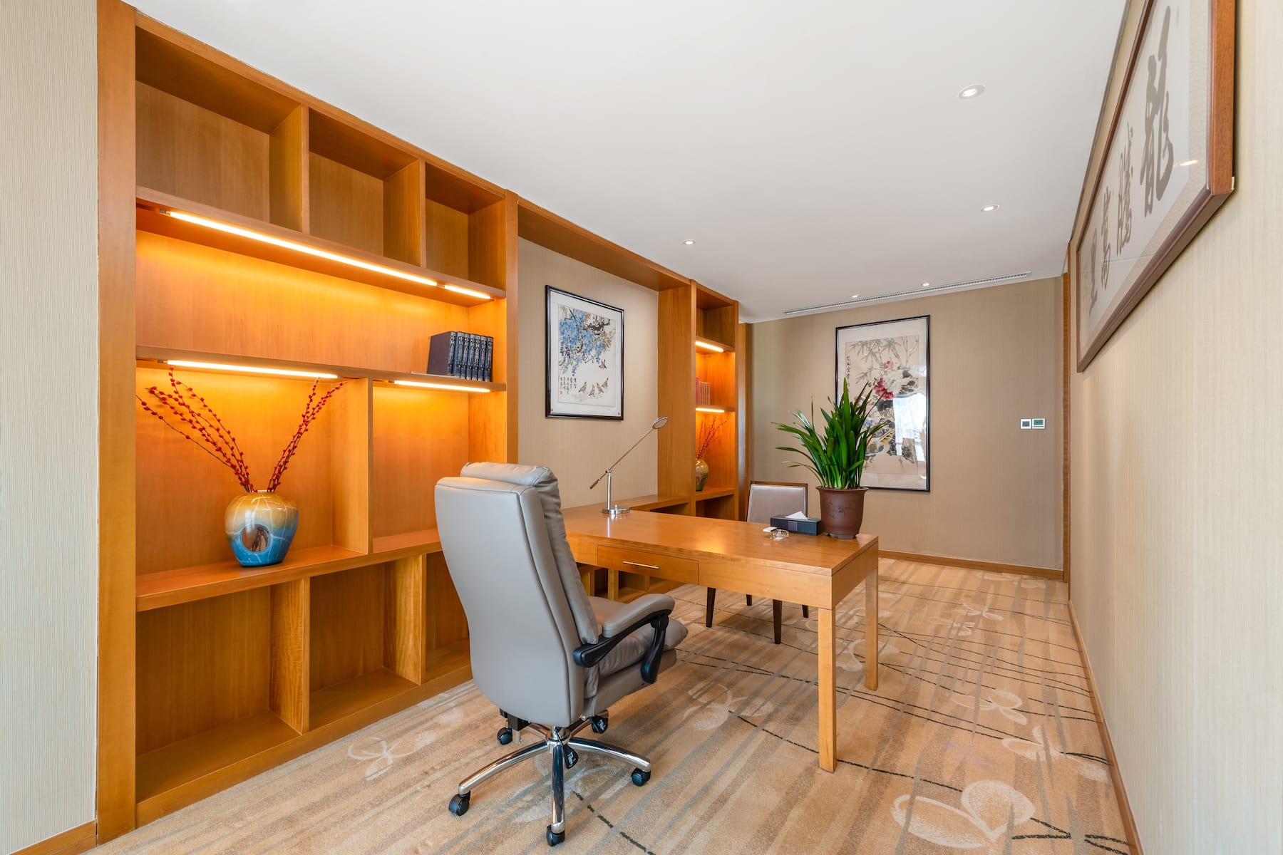 Guest room at the Wyndham Putian Downtown in Putian, Other than US/Canada
