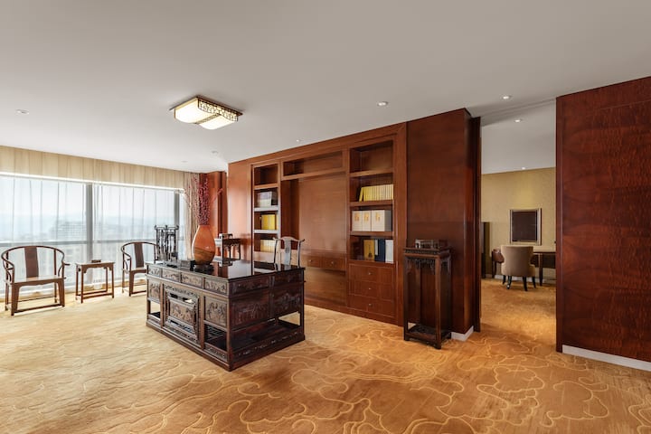 Guest room at the Wyndham Putian Downtown in Putian, Other than US/Canada