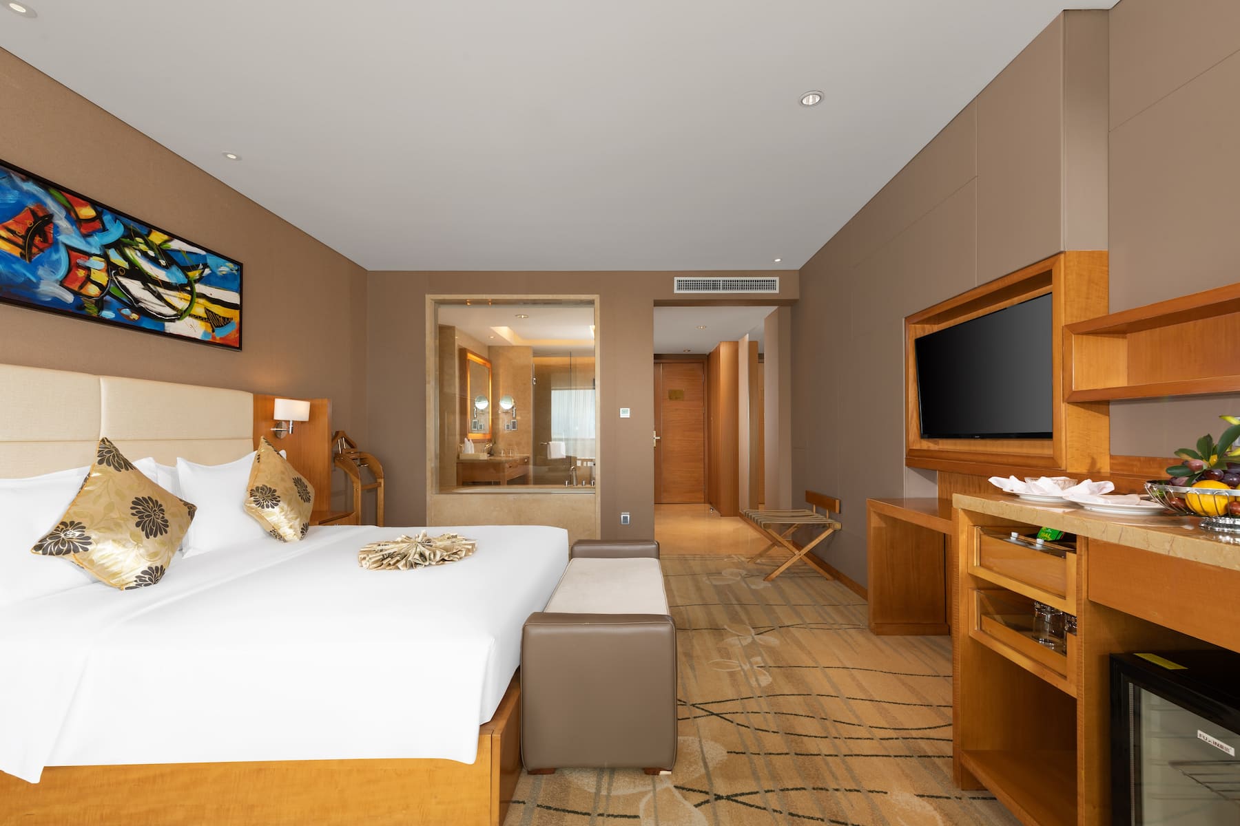 Guest room at the Wyndham Putian Downtown in Putian, Other than US/Canada