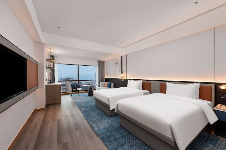 Guest room at the Wyndham Putian Downtown in Putian, Other than US/Canada