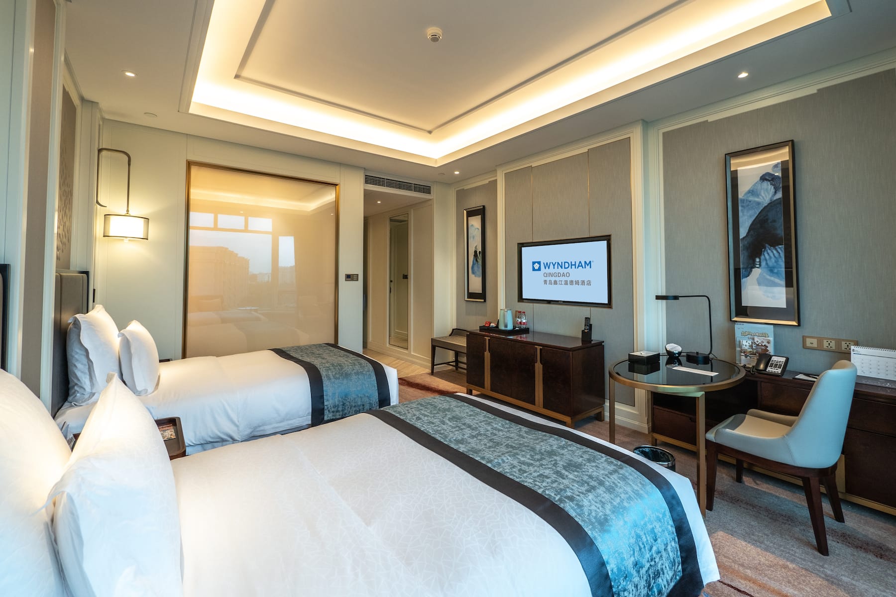 Guest room at the Wyndham Qingdao in Qingdao, Other than US/Canada