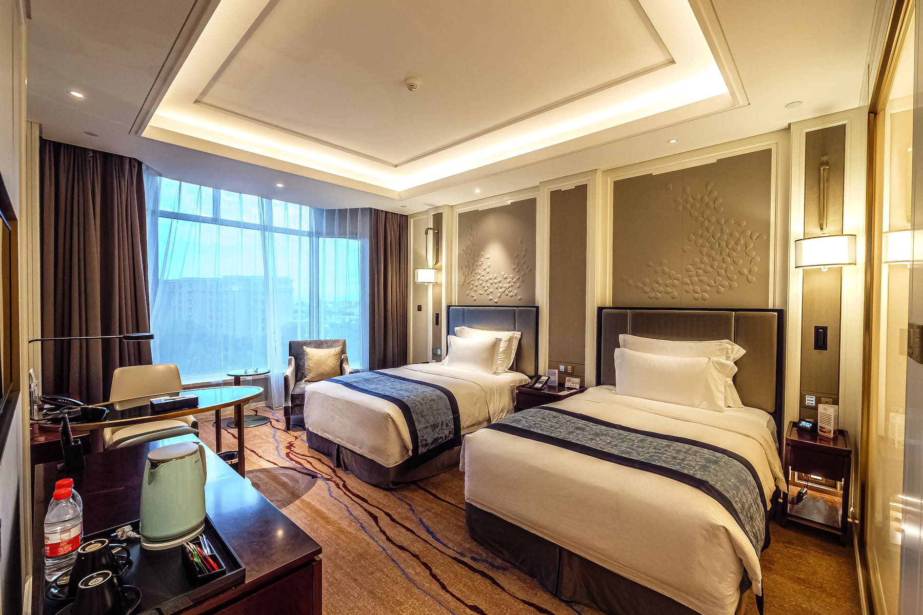 Guest room at the Wyndham Qingdao in Qingdao, Other than US/Canada