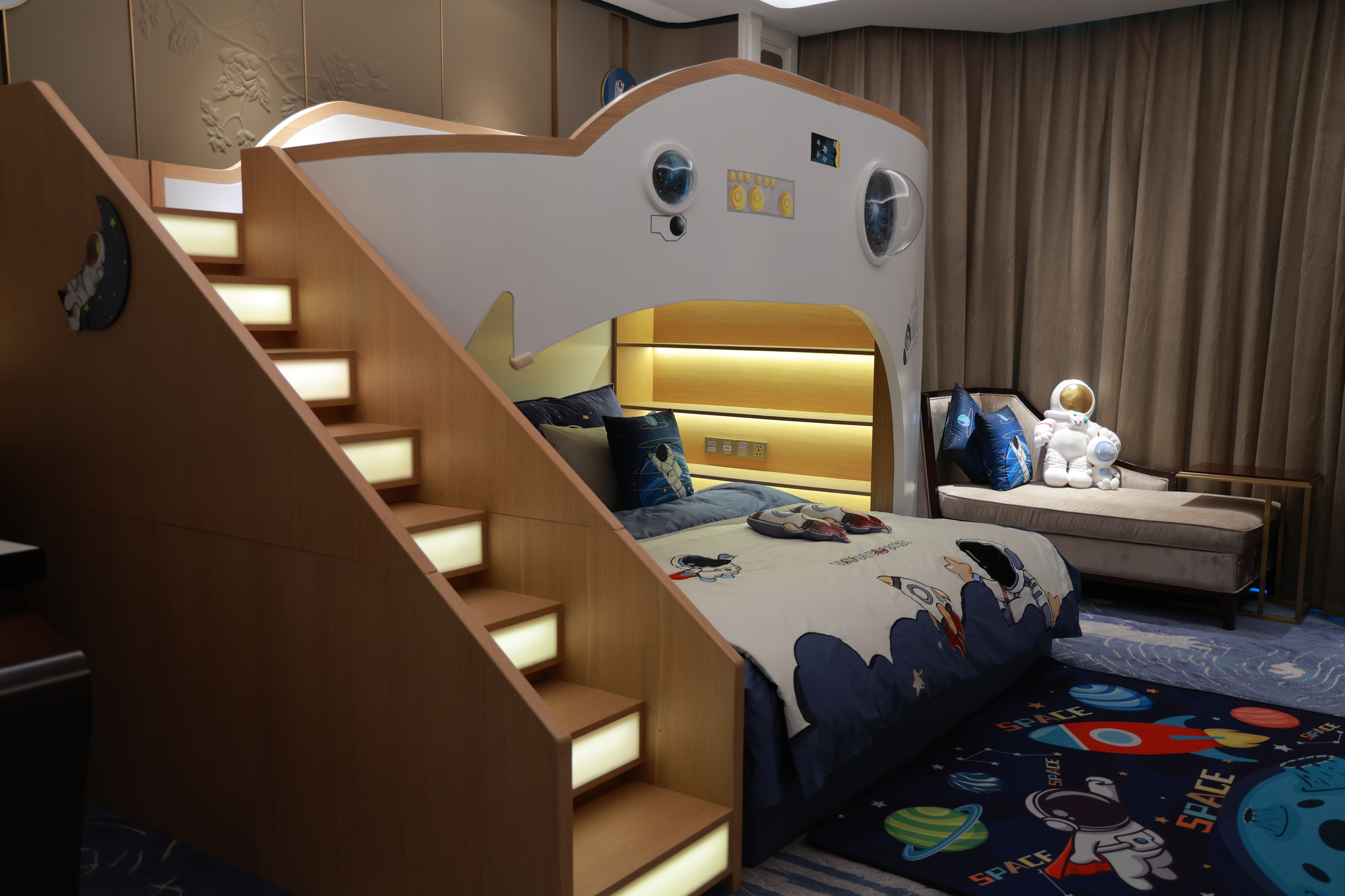 Guest room feature at the Wyndham Qingdao in Qingdao, Other than US/Canada