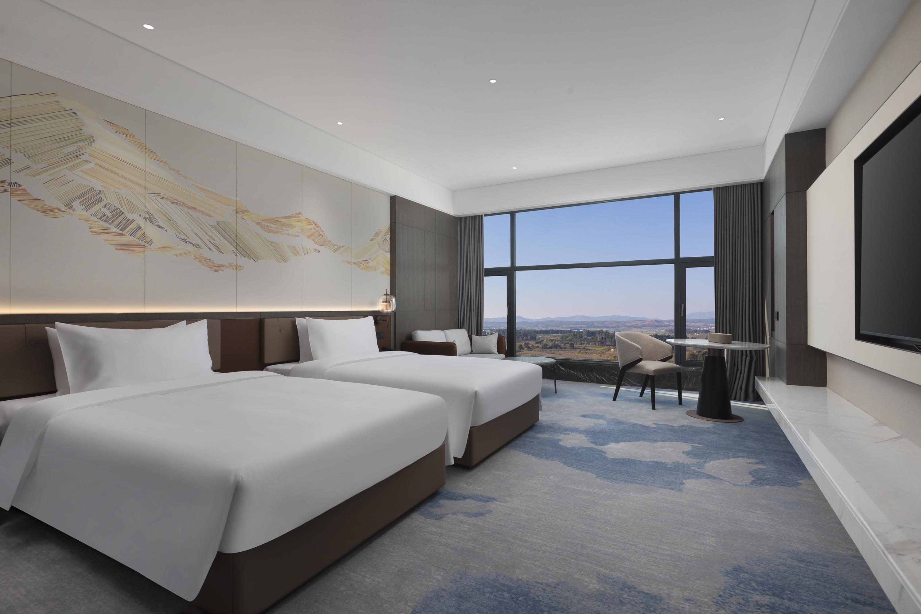 Guest room at the Wyndham Qujing Luliang in Qujing, Other than US/Canada