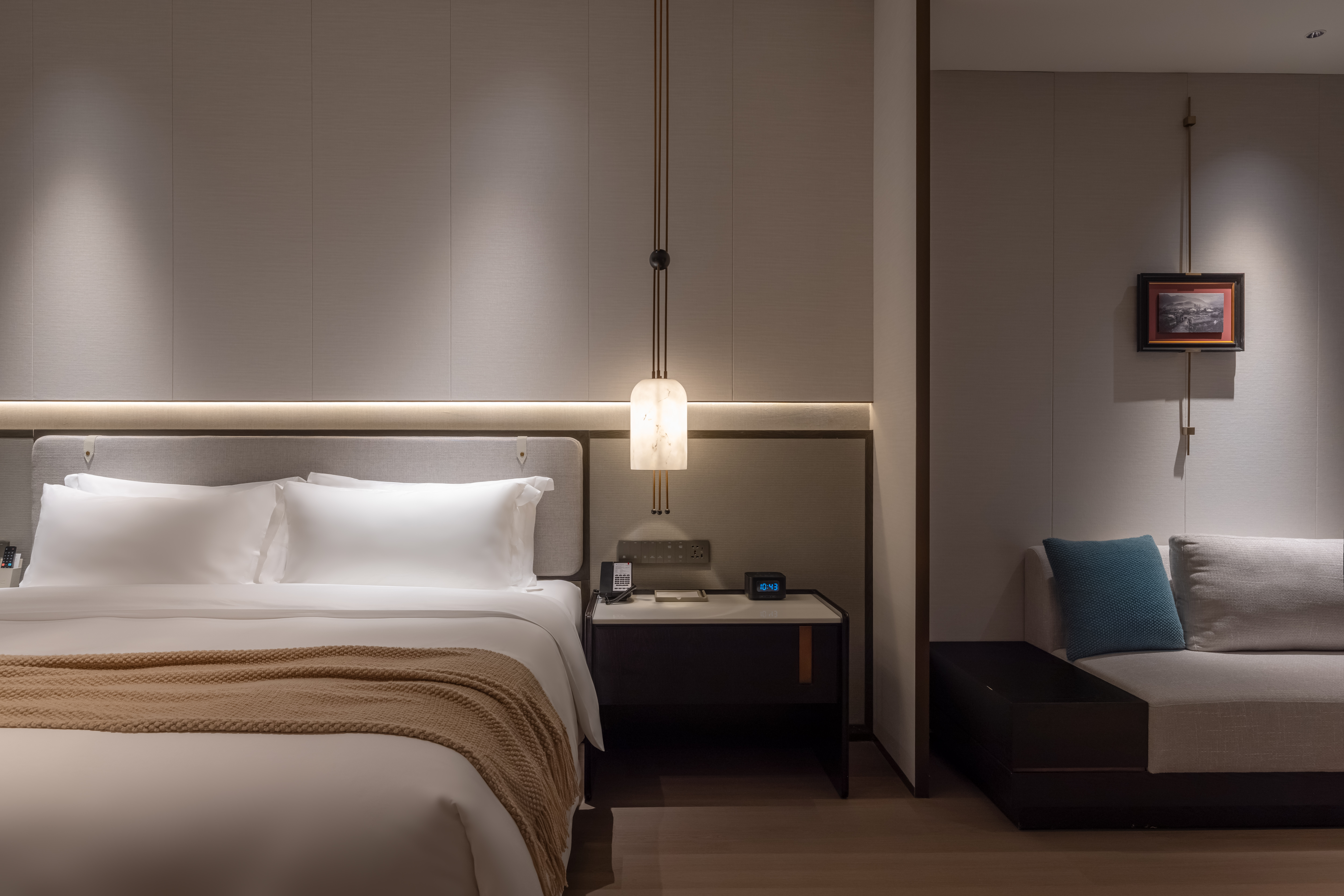 Guest room at the Wyndham Quzhou Kecheng in Quzhou, Other than US/Canada