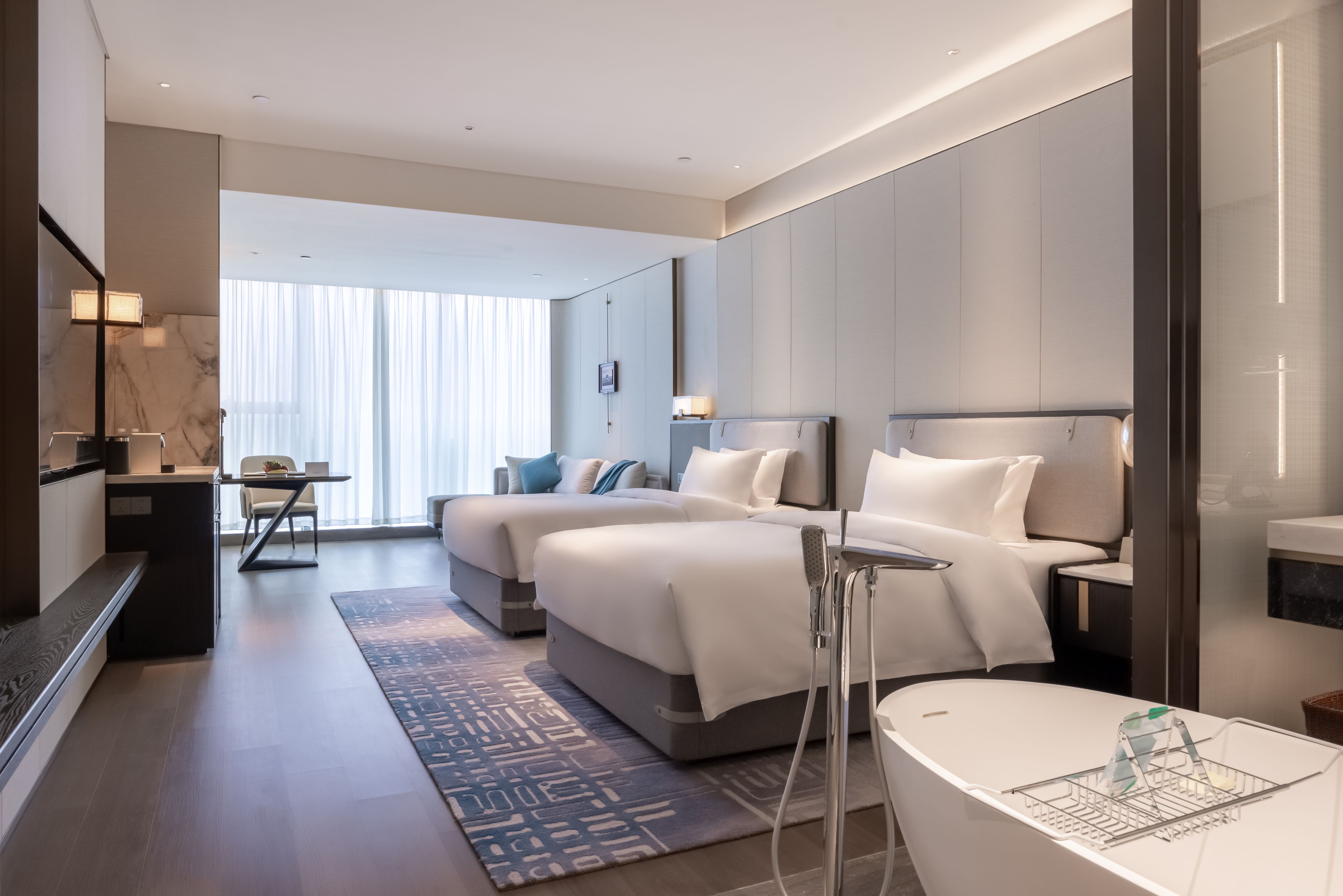 Guest room at the Wyndham Quzhou Kecheng in Quzhou, Other than US/Canada