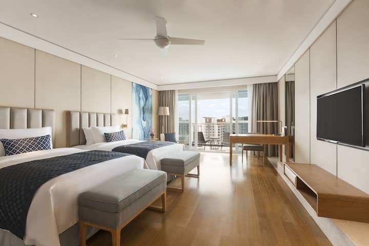Guest room at the Wyndham Sanya Bay in Sanya, Other than US/Canada
