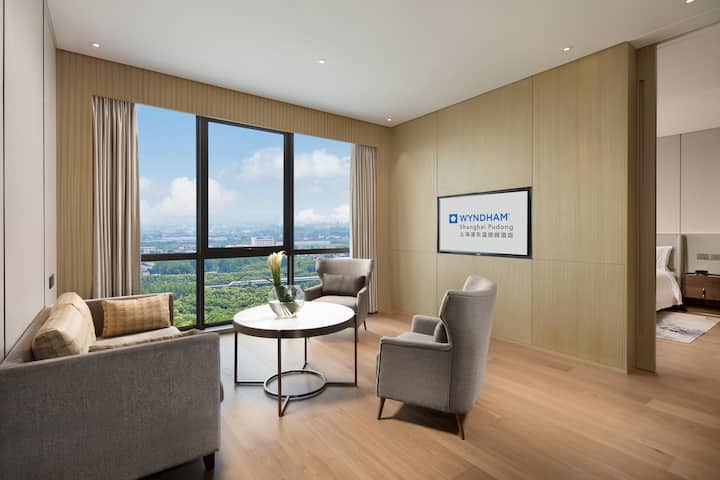 Guest room at the Wyndham Shanghai Pudong in Shanghai, Other than US/Canada