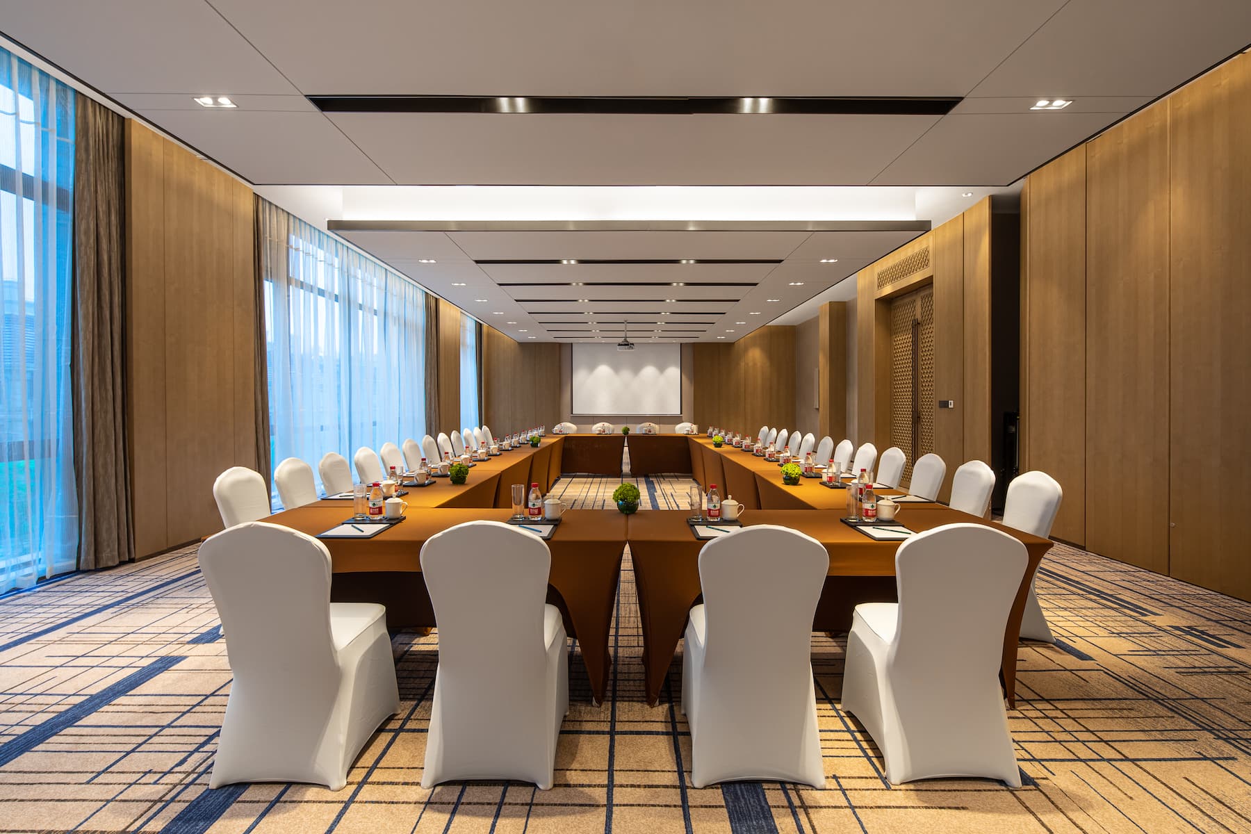 Meeting room at Wyndham Shanghai Pudong in Shanghai, Other than US/Canada
