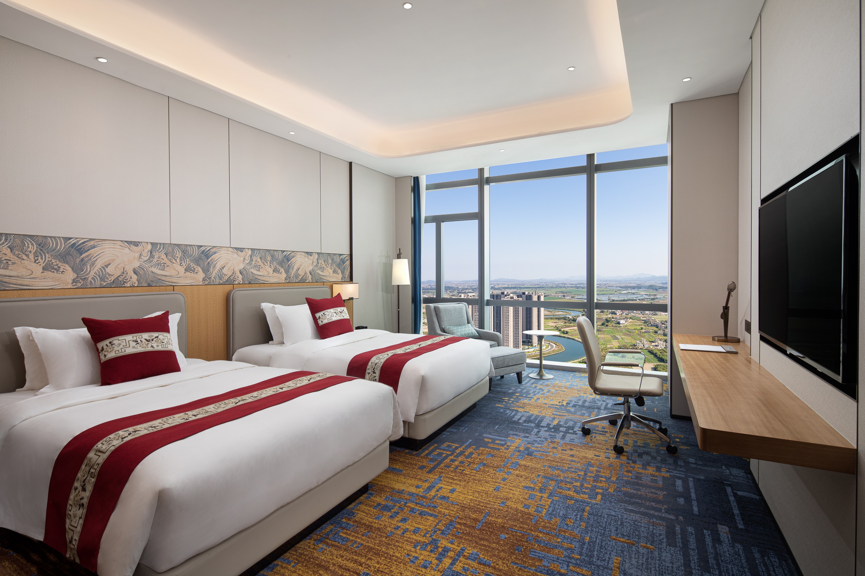 Guest room at the Wyndham Shanwei Haifeng in Shanwei, Other than US/Canada