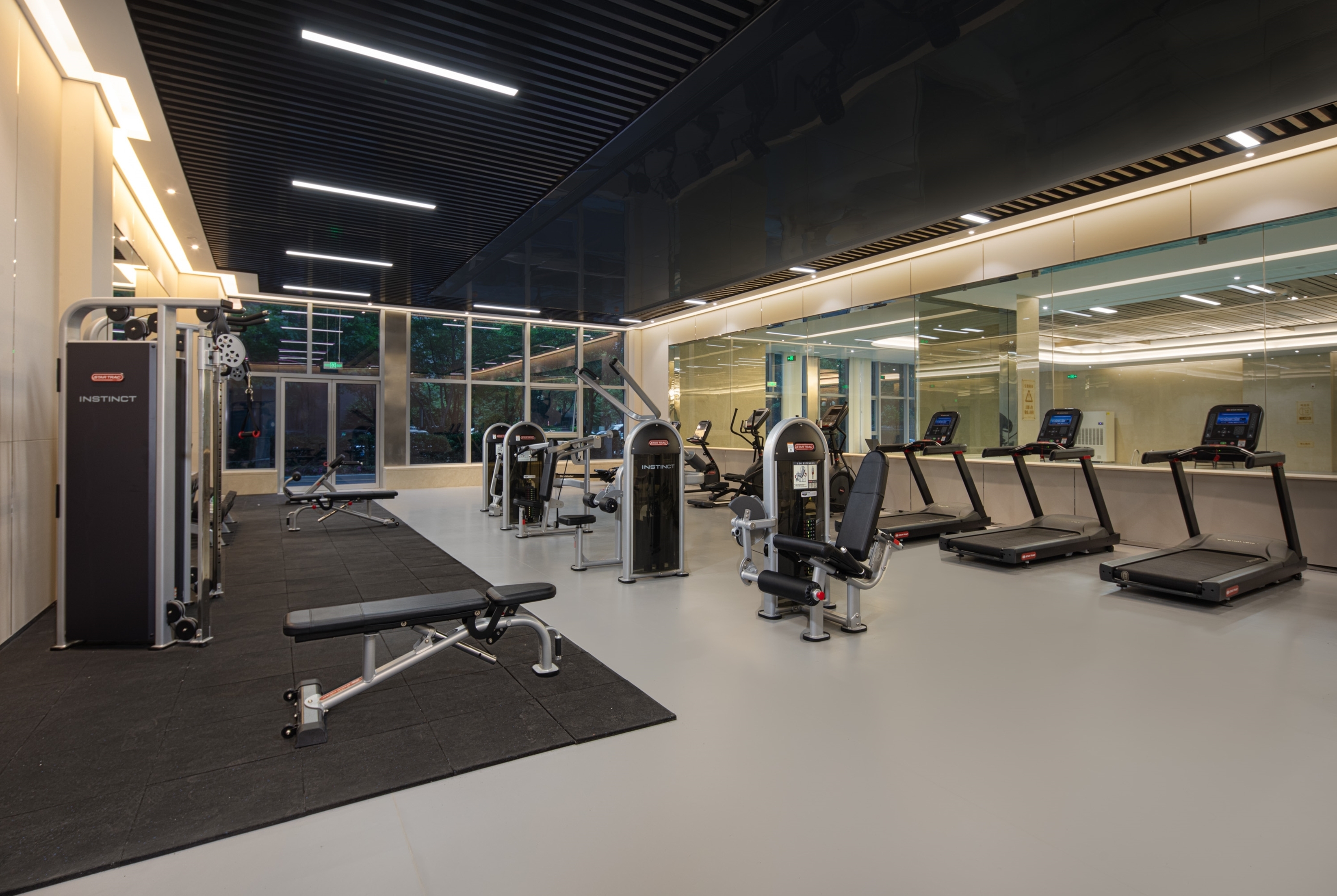 Fitness room at Wyndham Shaoxing Keqiao in Shaoxing, Other than US/Canada