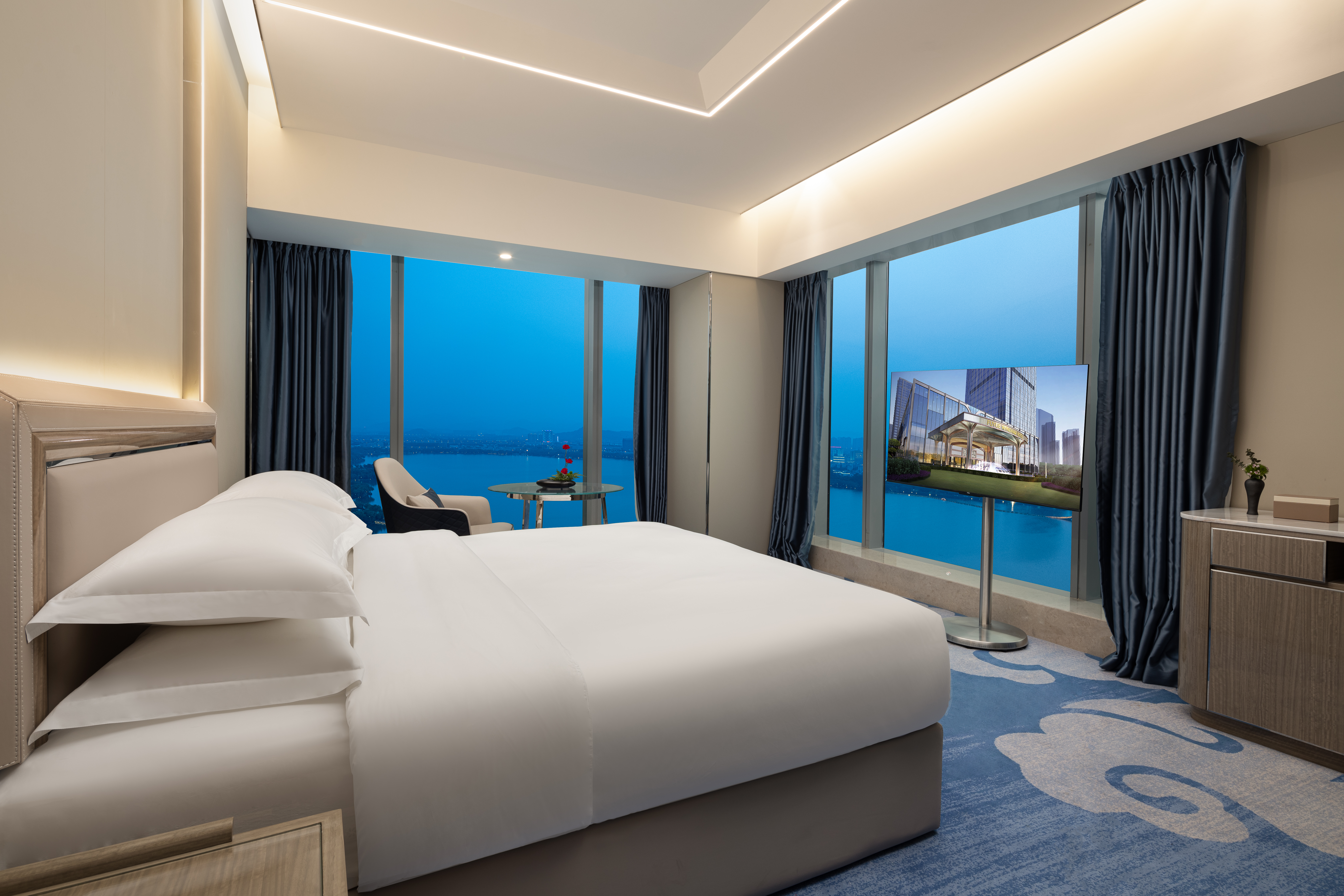 Guest room at the Wyndham Shaoxing Keqiao in Shaoxing, Other than US/Canada