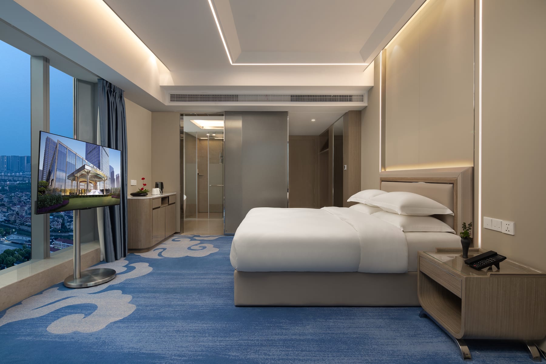 Guest room at the Wyndham Shaoxing Keqiao in Shaoxing, Other than US/Canada