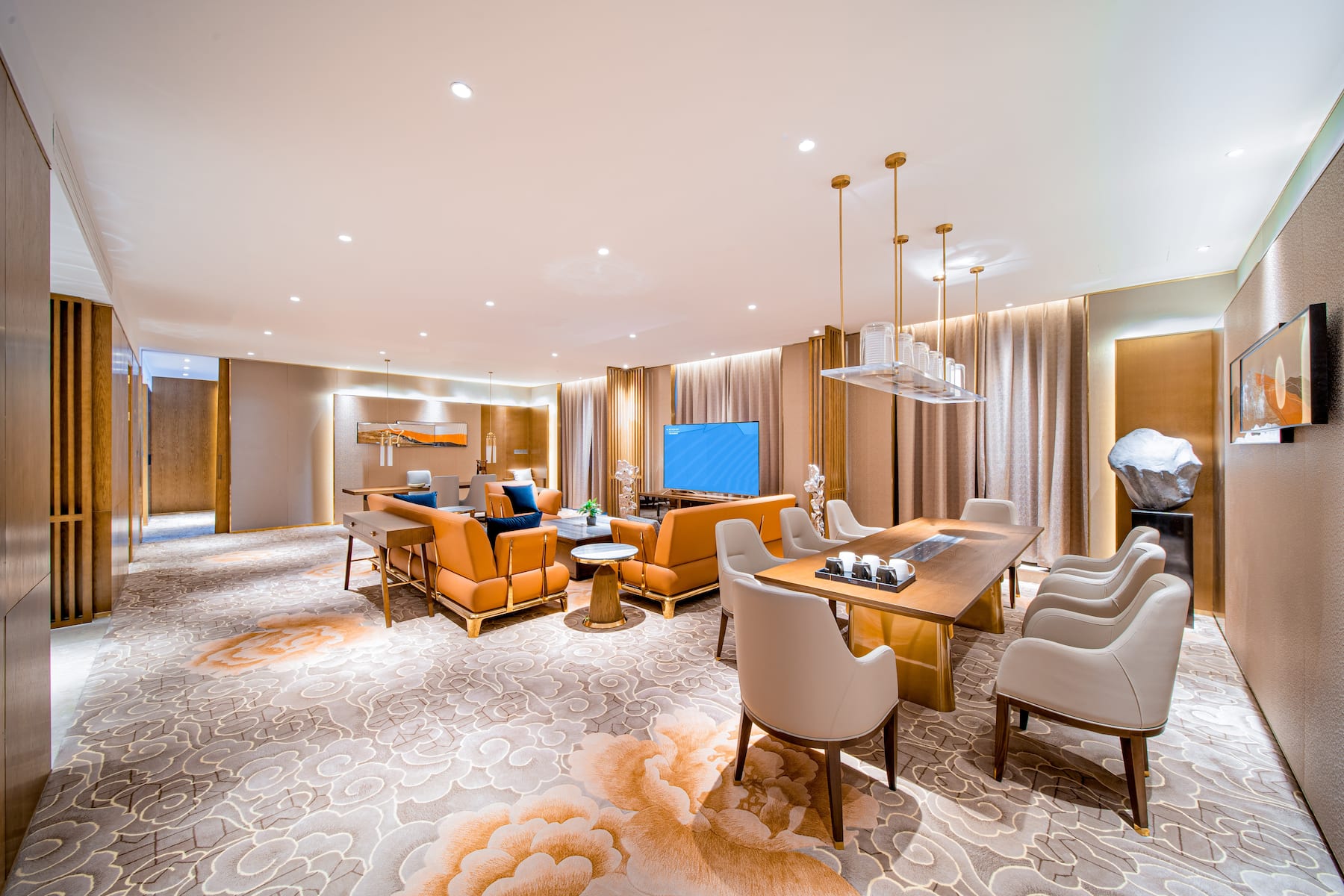 Wyndham Shiyan Downtown suite in Shiyan, Other than US/Canada