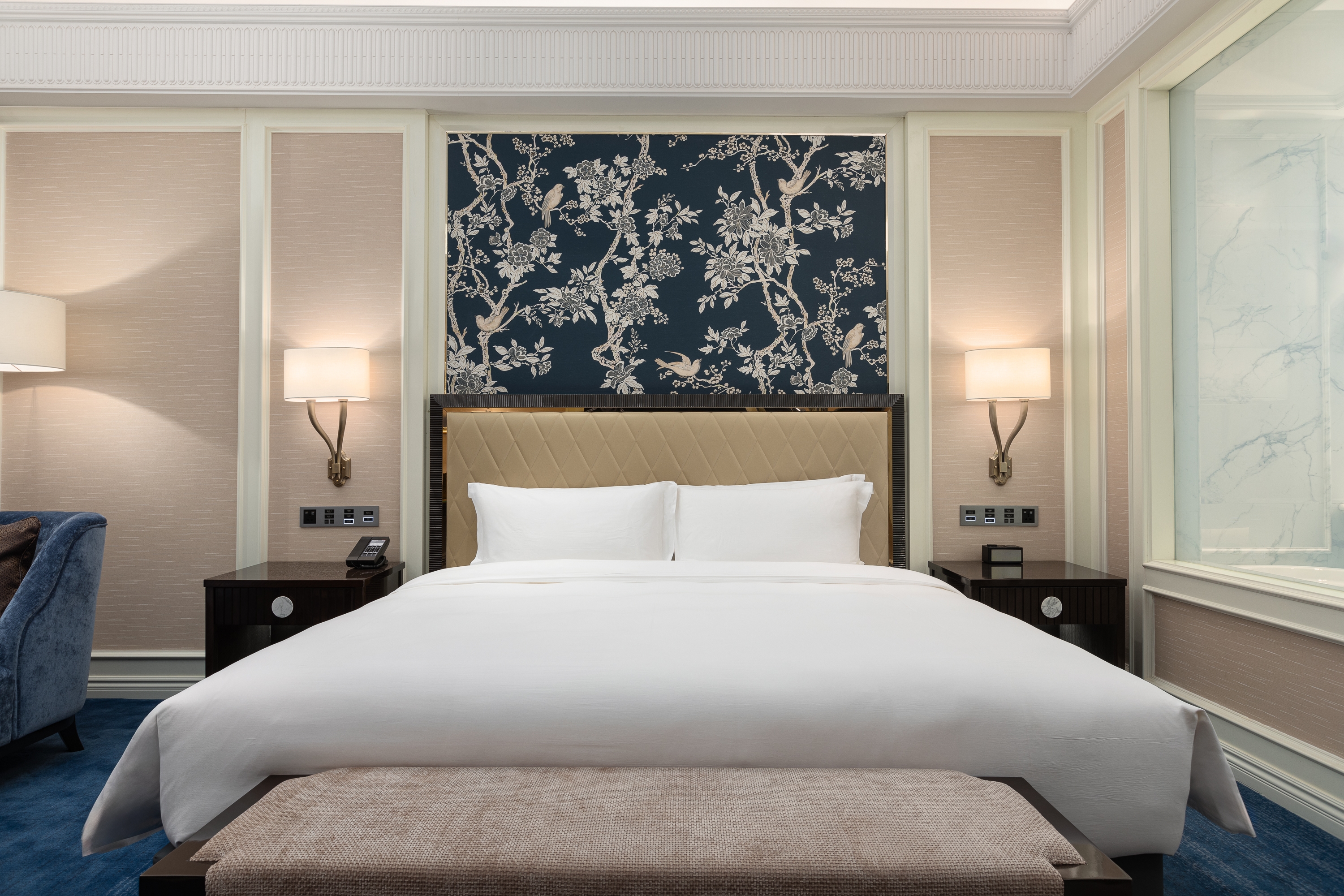 Guest room at the Wyndham Taian West in Taian, Other than US/Canada