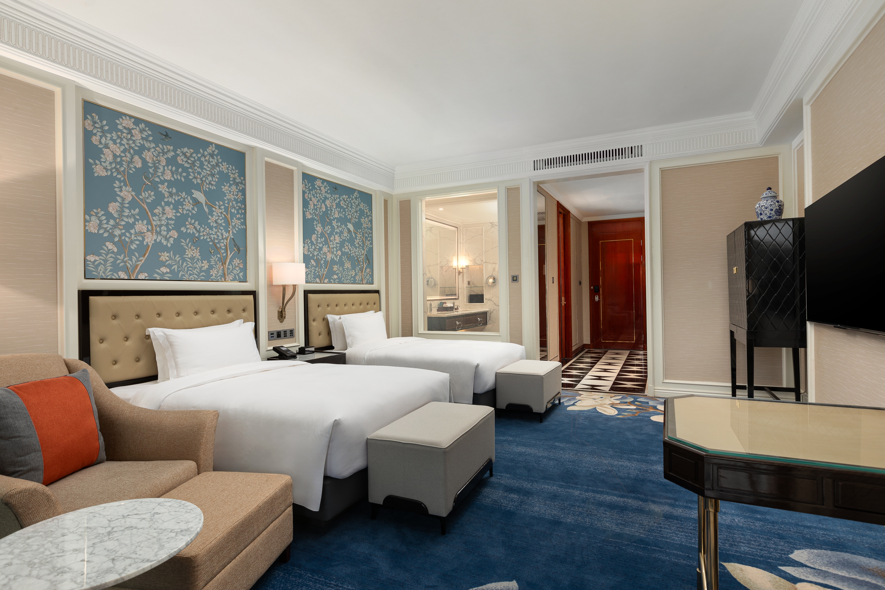 Guest room at the Wyndham Taian West in Taian, Other than US/Canada