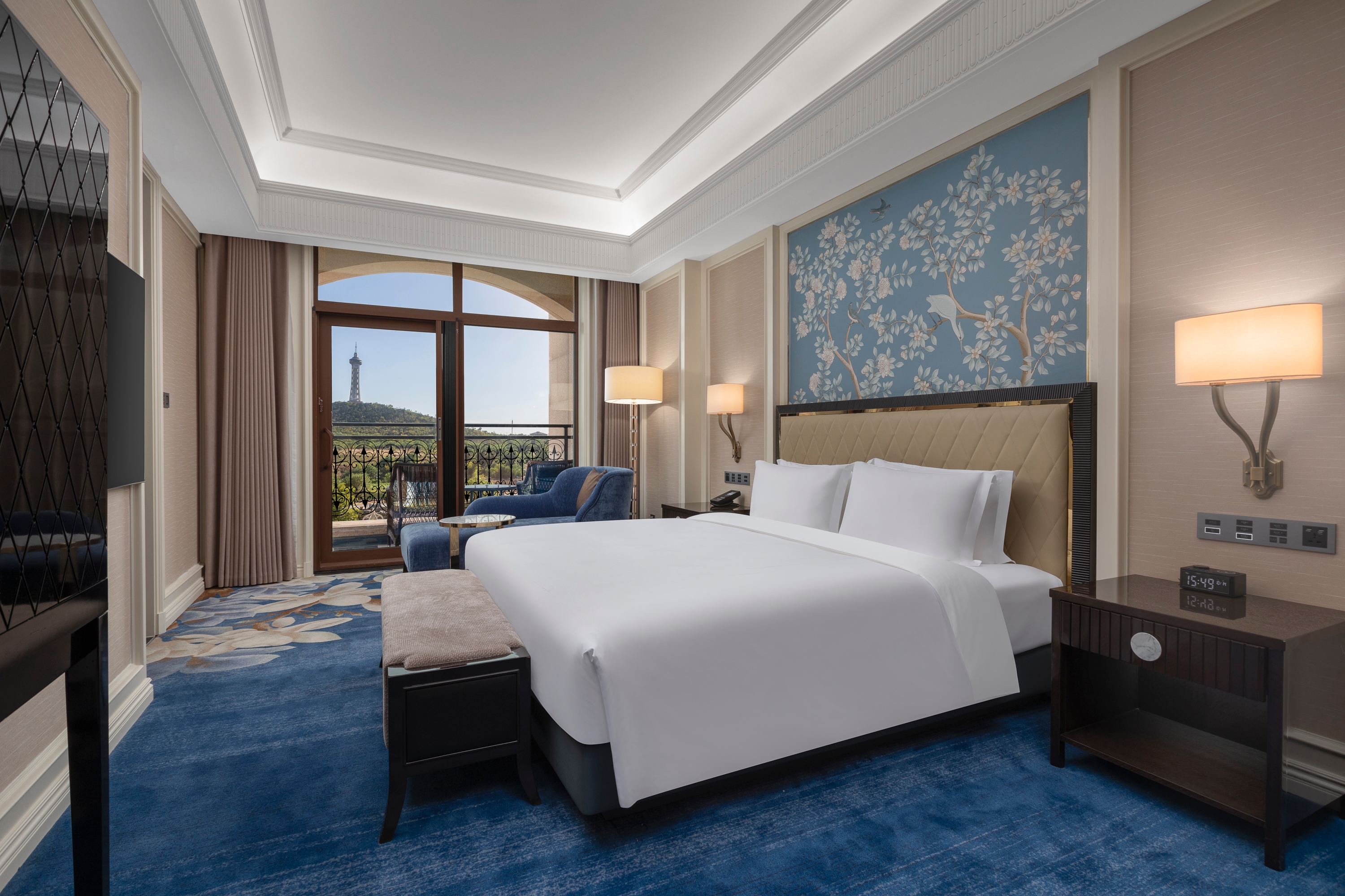 Guest room at the Wyndham Taian West in Taian, Other than US/Canada