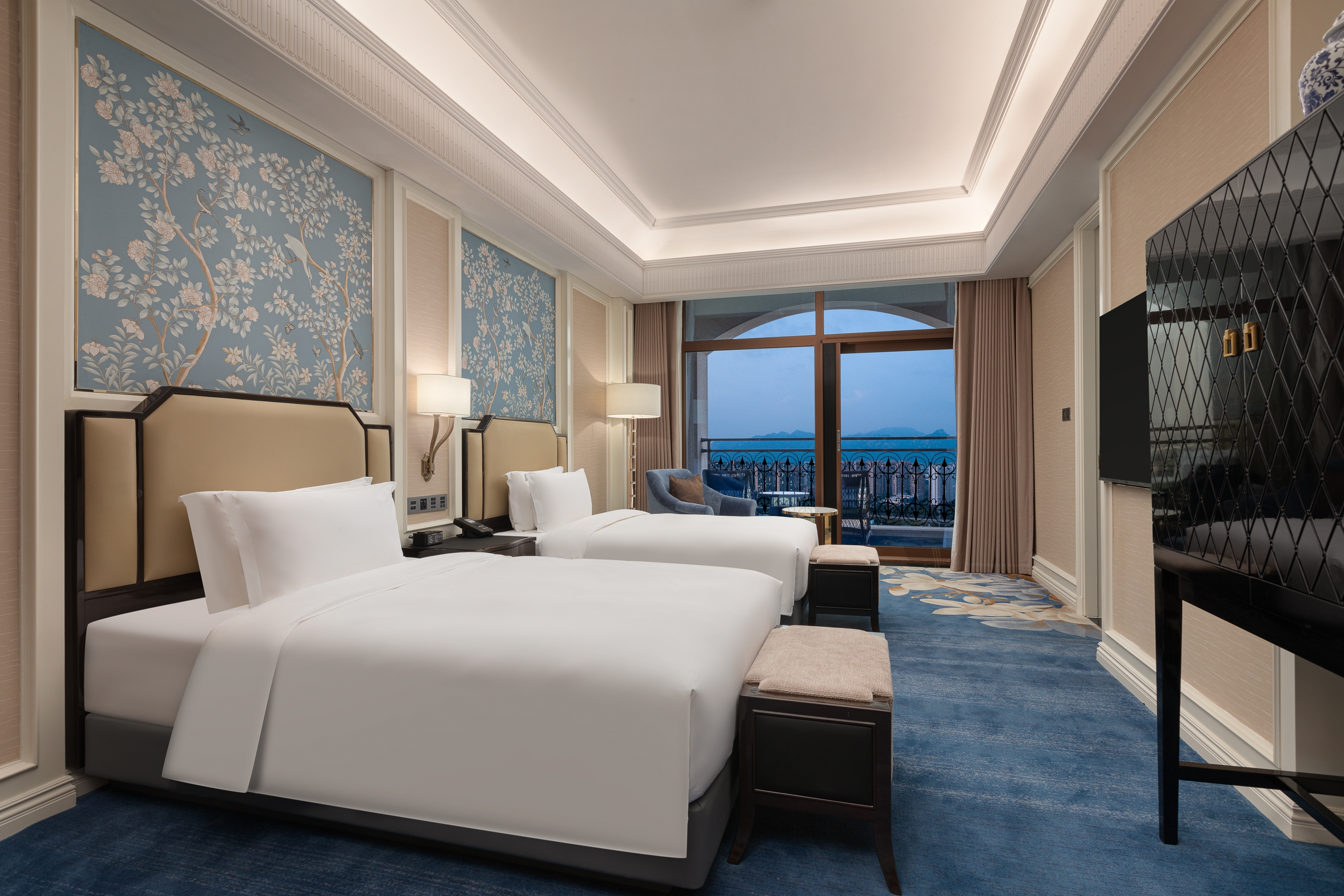 Guest room at the Wyndham Taian West in Taian, Other than US/Canada