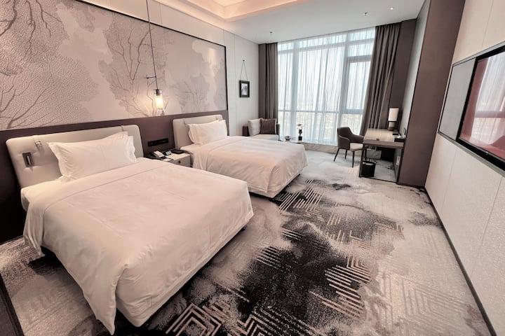 Guest room at the Wyndham Shanxi Xiaohe Xincheng in Taiyuan Shanxi, Other than US/Canada