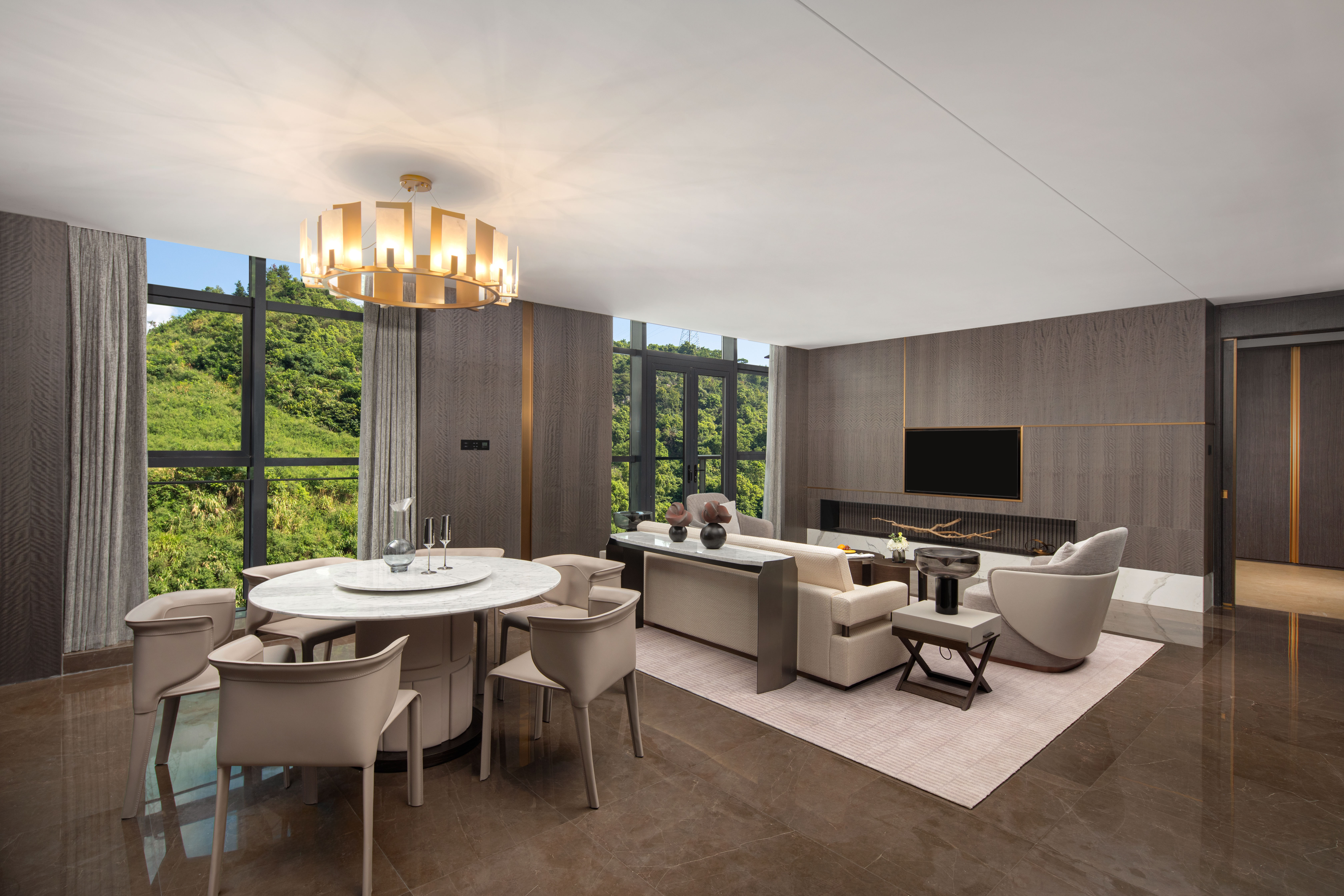 Guest room at the Wyndham Taizhou West in Taizhou, Other than US/Canada