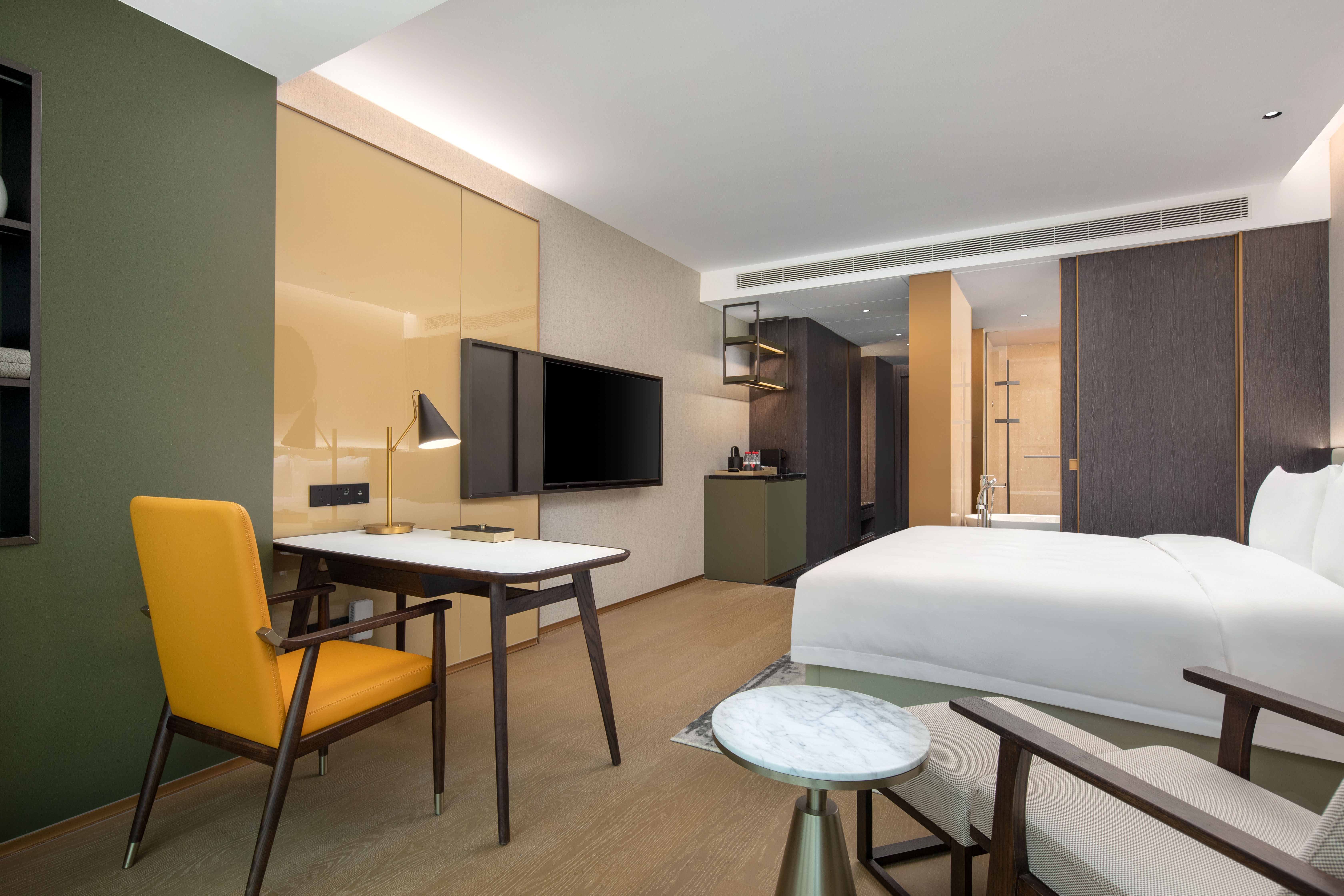 Guest room at the Wyndham Taizhou West in Taizhou, Other than US/Canada