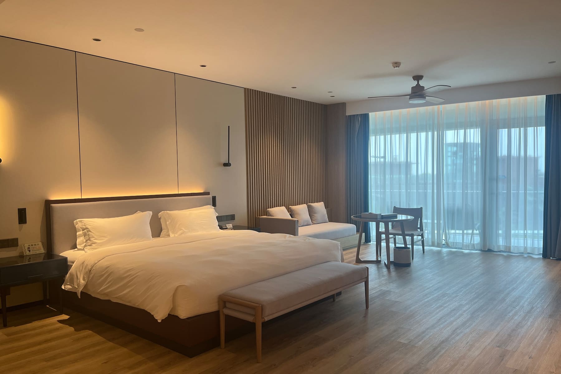 Guest room at the Wyndham Wenzhou Cangnan Resort in Wenzhou, Other than US/Canada