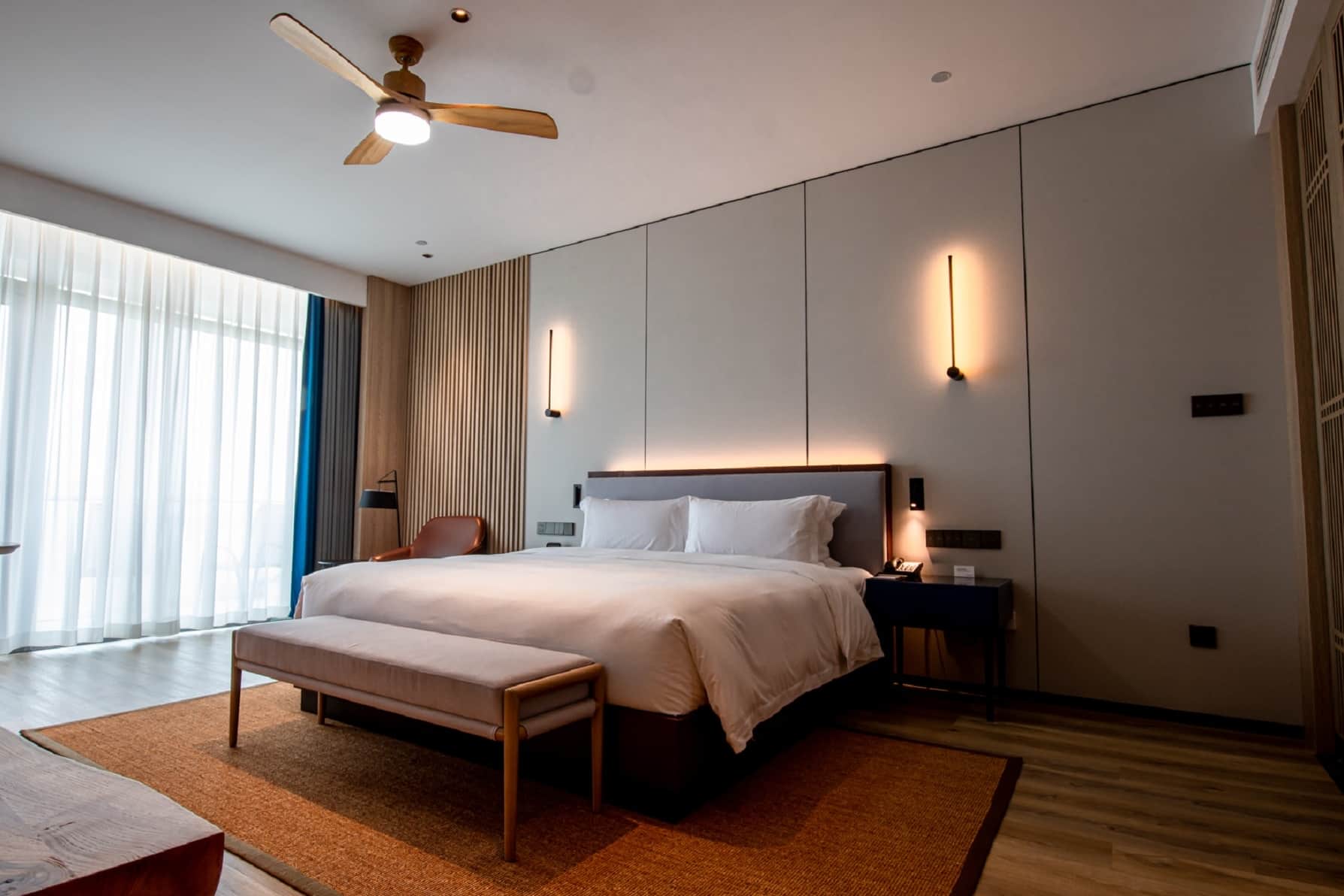 Guest room at the Wyndham Wenzhou Cangnan Resort in Wenzhou, Other than US/Canada