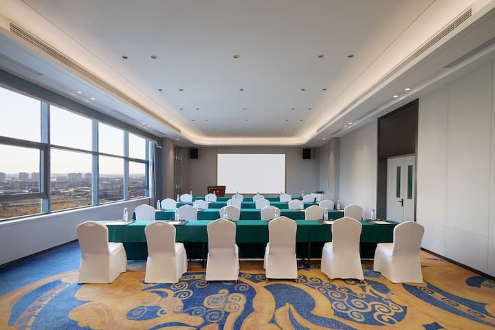 Meeting room at Wyndham Wenzhou in Wenzhou, Other than US/Canada
