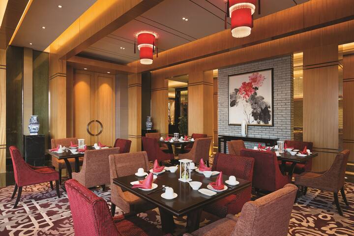 Wyndham Urumqi North restaurant private dining area in Wujiaqu, Other than US/Canada