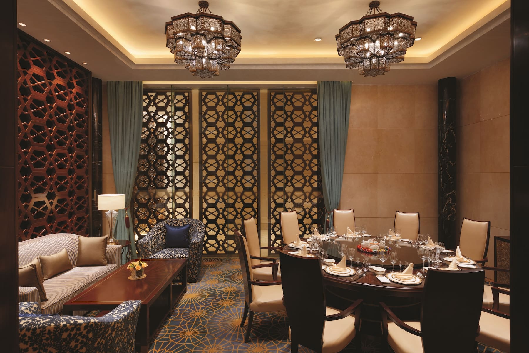Bar feature at Wyndham Urumqi North in Wujiaqu, Other than US/Canada
